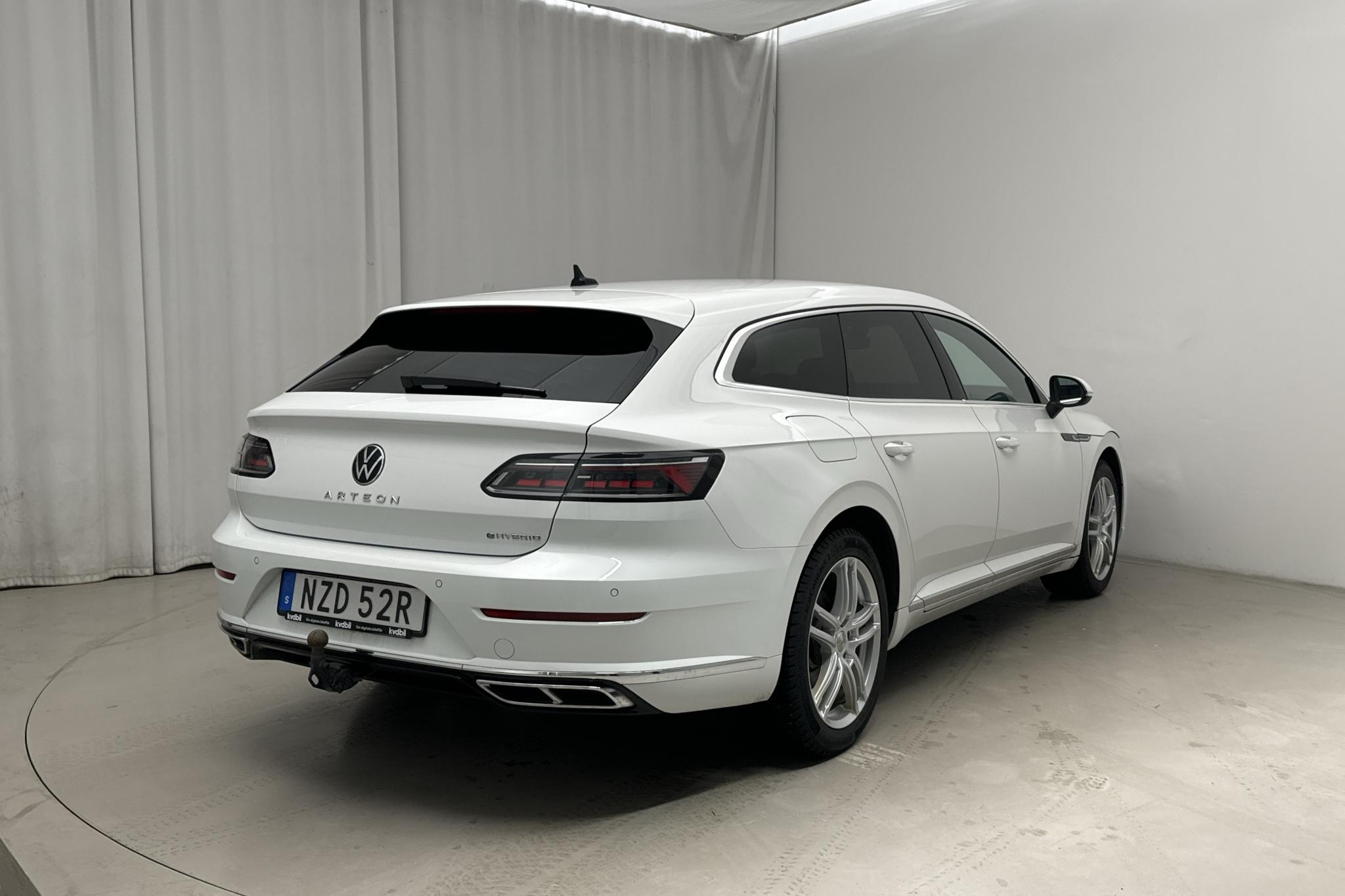 VW Arteon Shooting Brake eHybrid 1.4 TSI (218hk) - 14 929 mil - Automat - vit - 2021