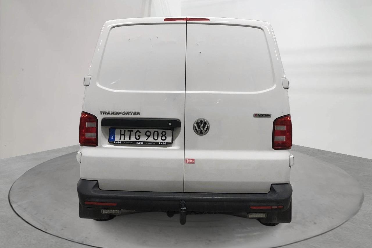 VW Transporter T6 2.0 TDI BMT Skåp 4MOTION (150hk) - 10 898 mil - Automat - vit - 2018