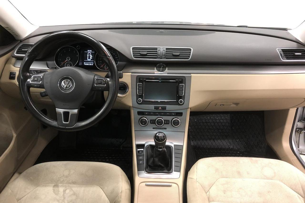 VW Passat 1.4 TSI EcoFuel Variant (150hk) - 192 900 km - Manual - silver - 2013