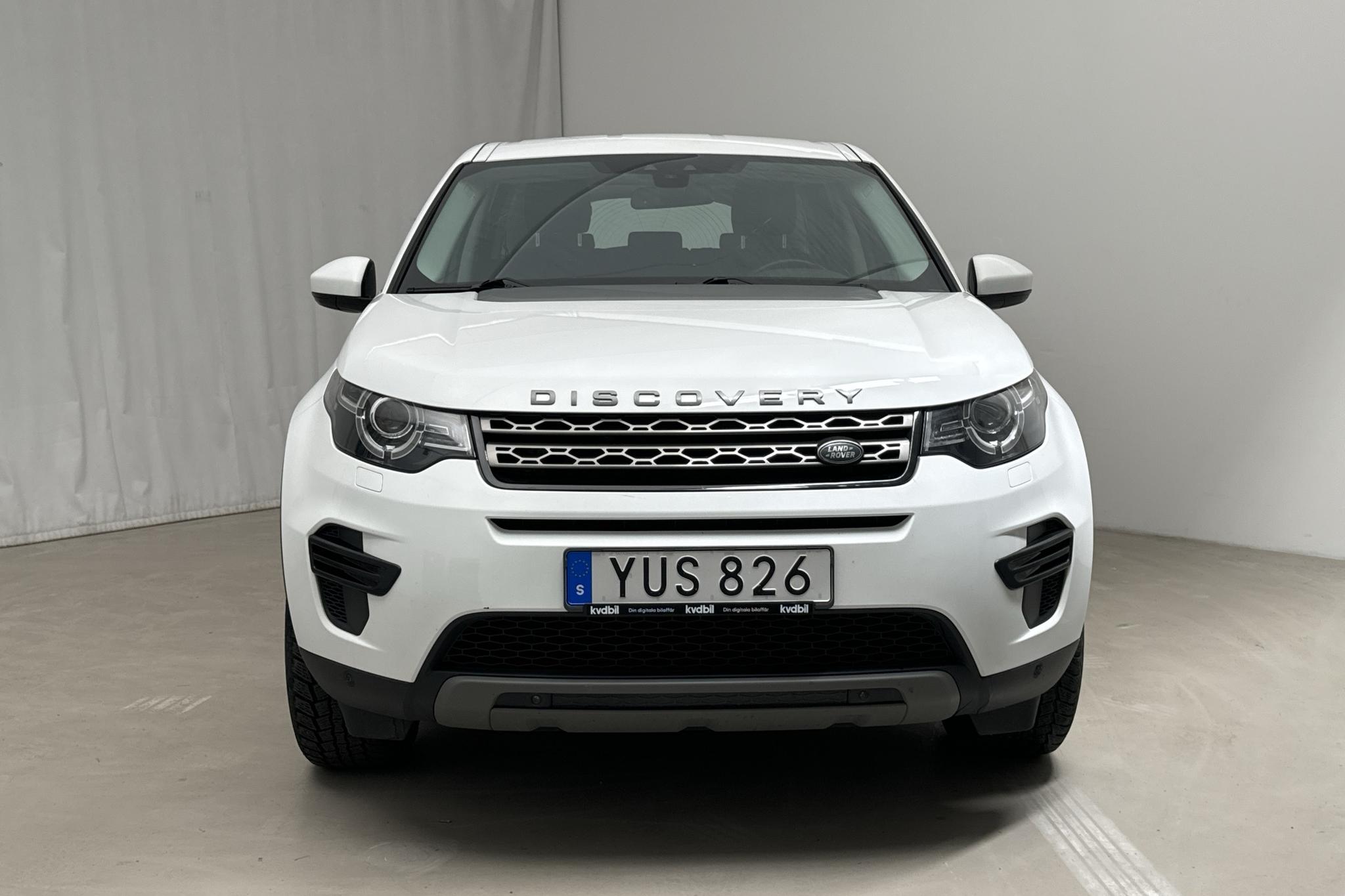 Land Rover Discovery Sport 2.0 TD4 AWD (150hk) - 9 927 mil - Automat - vit - 2019