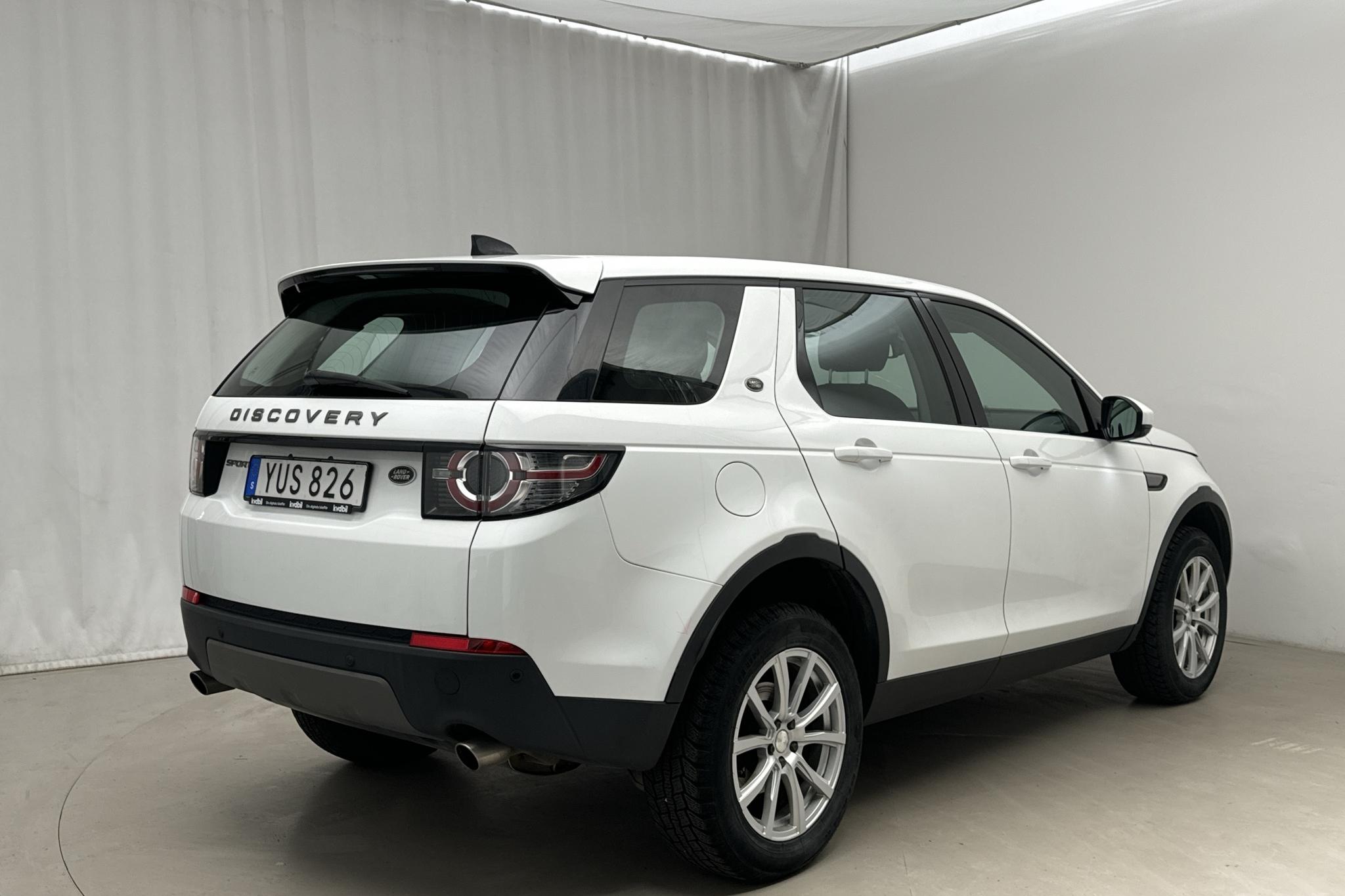 Land Rover Discovery Sport 2.0 TD4 AWD (150hk) - 9 927 mil - Automat - vit - 2019