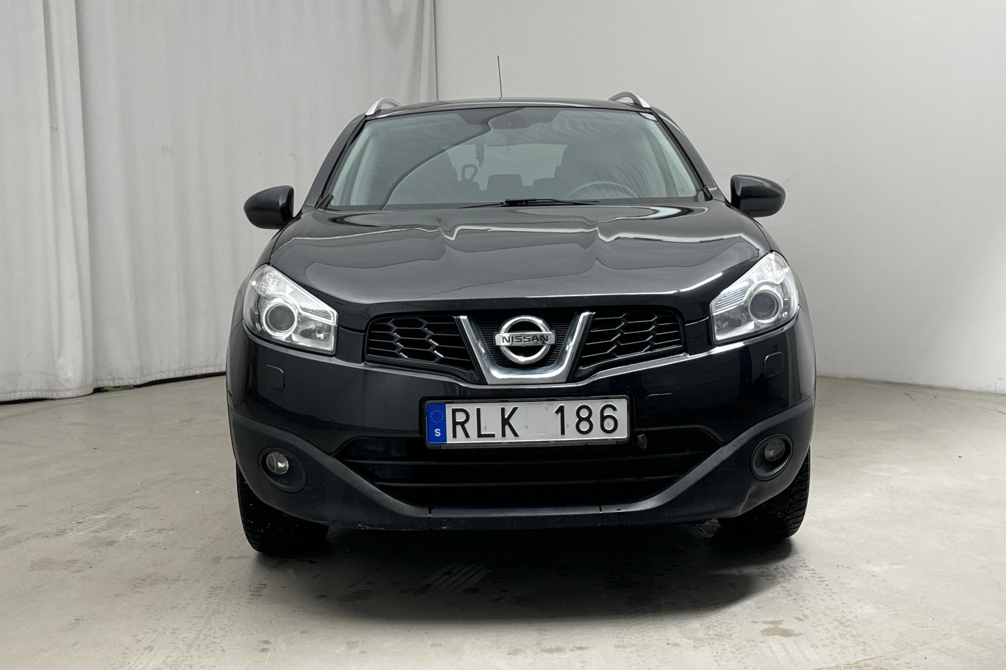 Nissan Qashqai+2 2.0 4x4 (140hk) - 19 725 mil - Manuell - svart - 2010