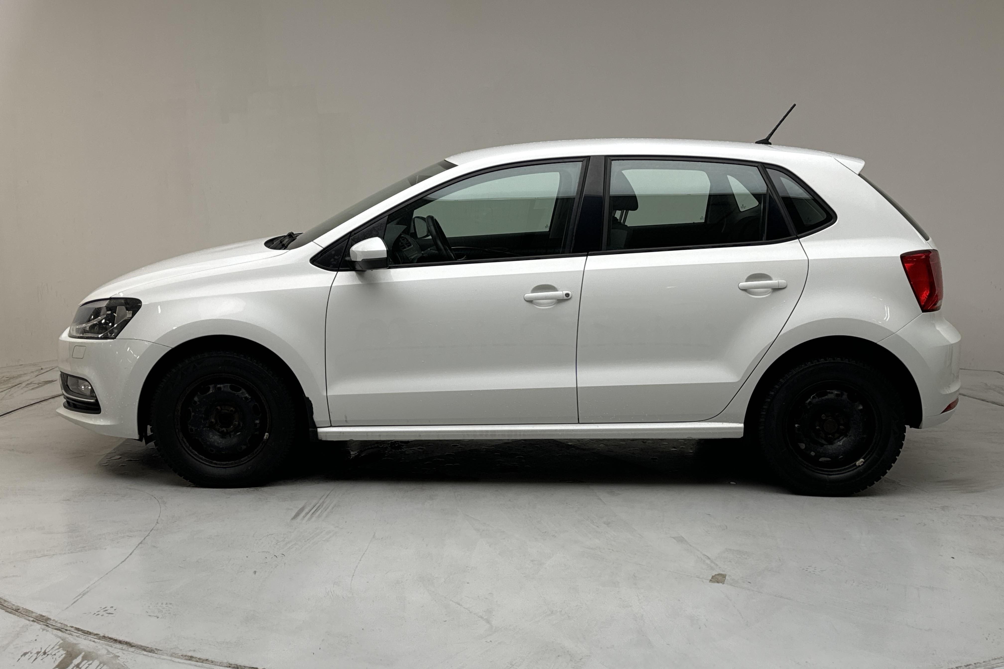 VW Polo 1.4 TDI 5dr (90hk) - 48 710 km - Manualna - biały - 2015