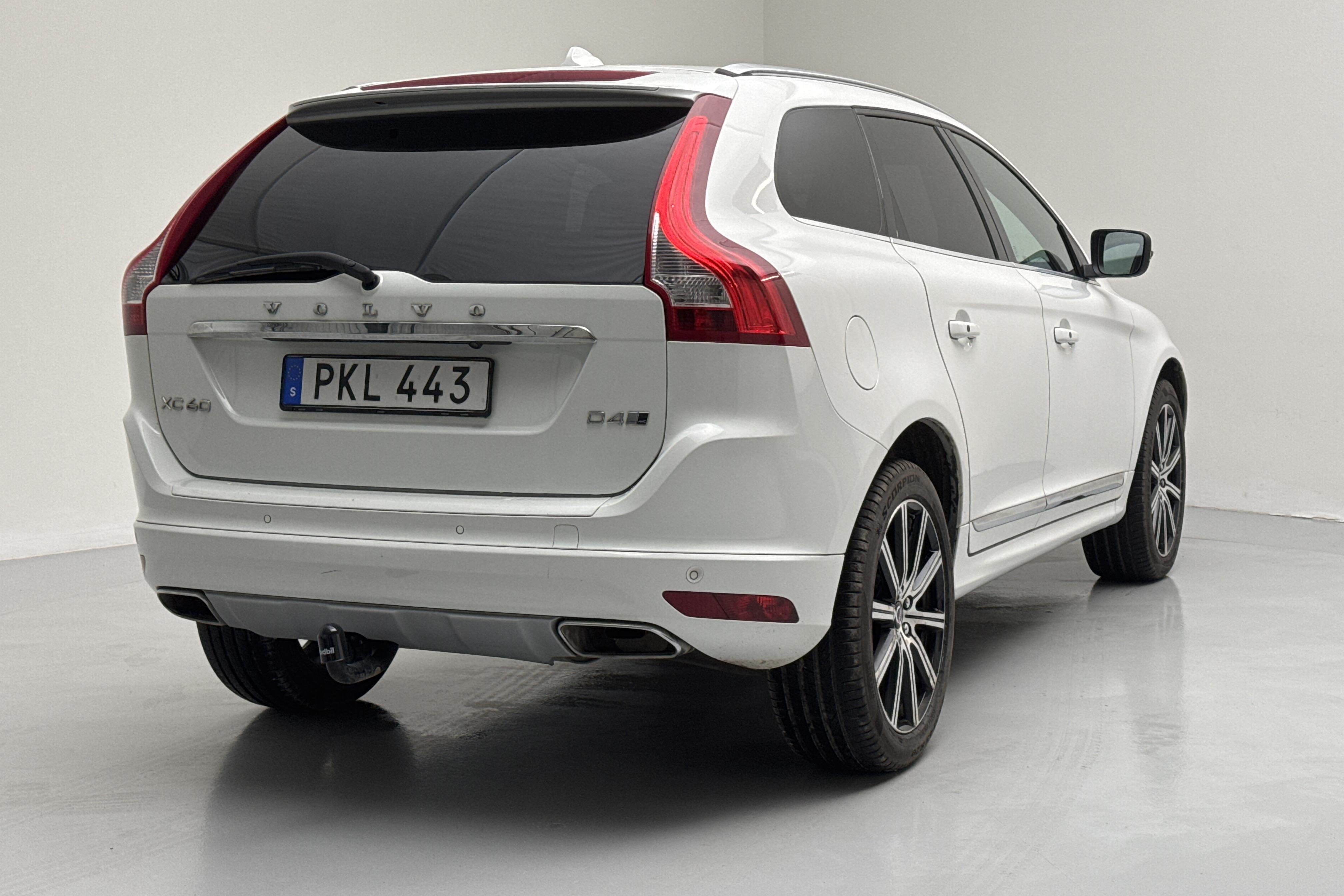 Volvo XC60 D4 AWD (190hk) - 140 760 km - Automatic - white - 2017