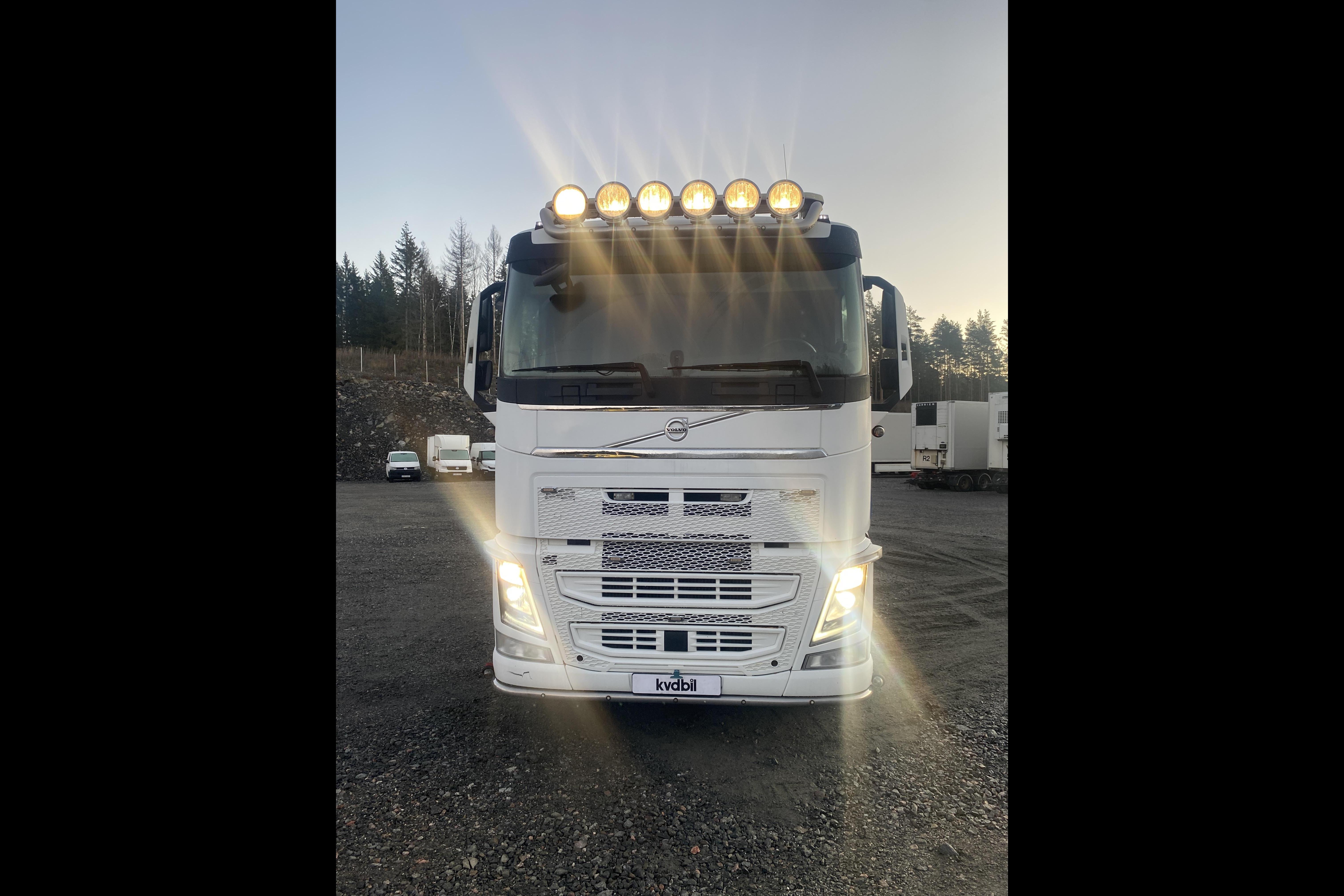 VOLVO FH510 - 344 351 km - Automaattinen - valkoinen - 2017