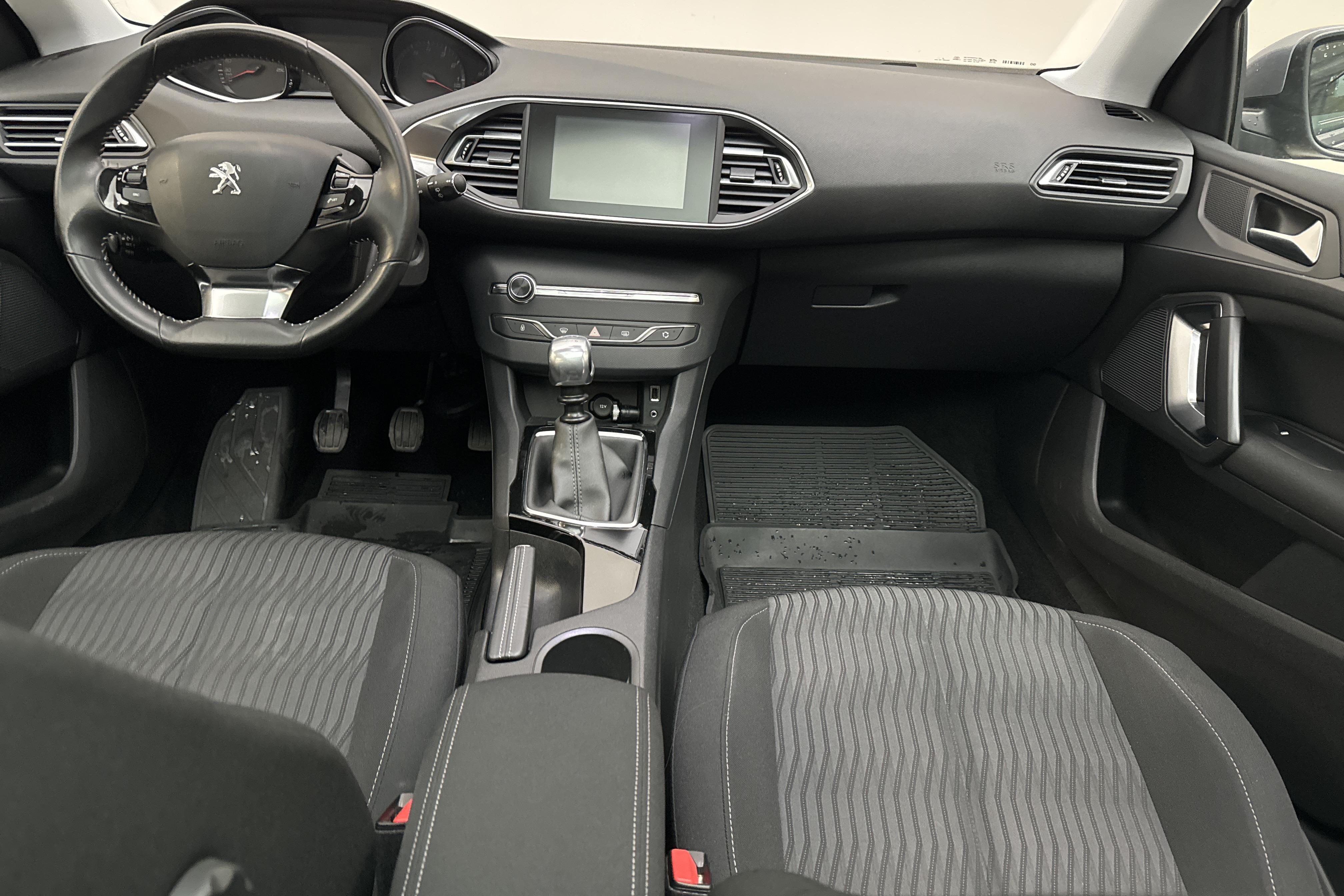 Peugeot 308 1.6 Turbo (125hk) - 108 310 km - Manualna - szary - 2014