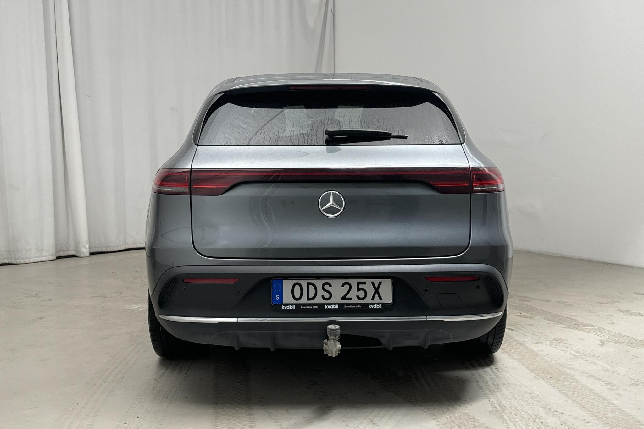 Mercedes EQC 400 4MATIC 80,0 kWh N293 (408hk) - 4 138 mil - Automat - grå - 2022