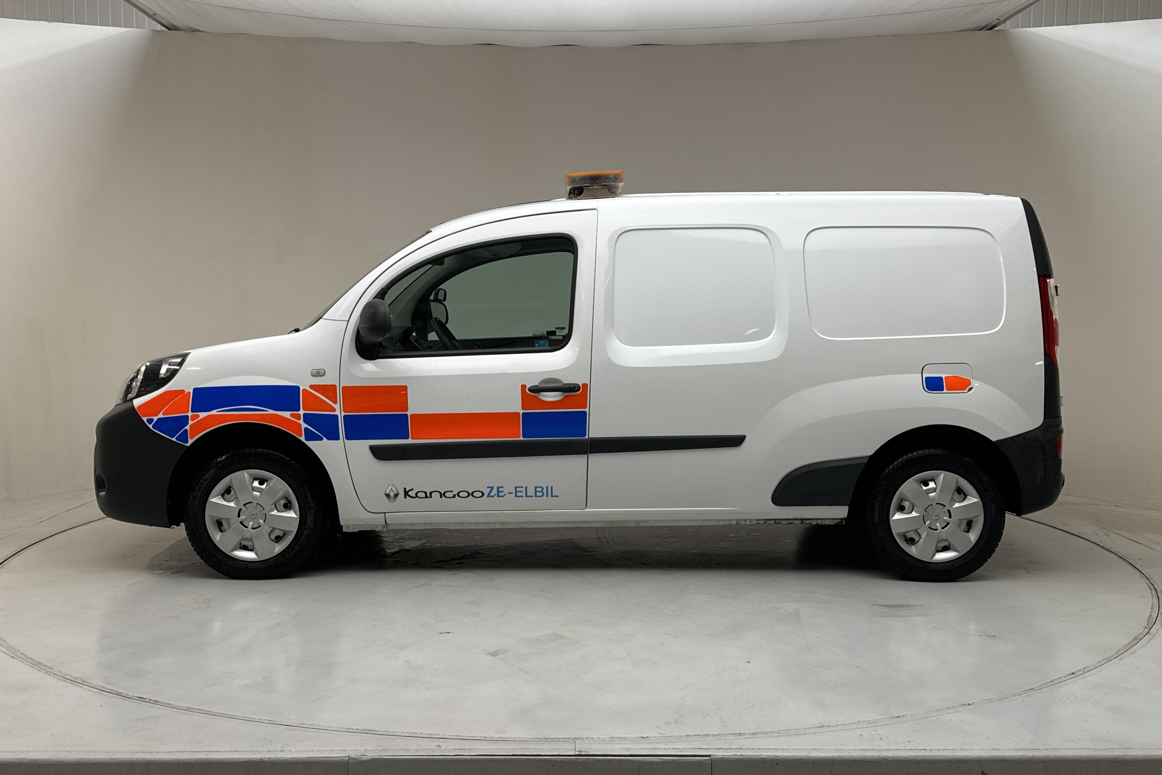 Renault Kangoo Z.E Power Plus 33 kWh Maxi Skåp (60hk) - 1 672 mil - Automat - vit - 2019