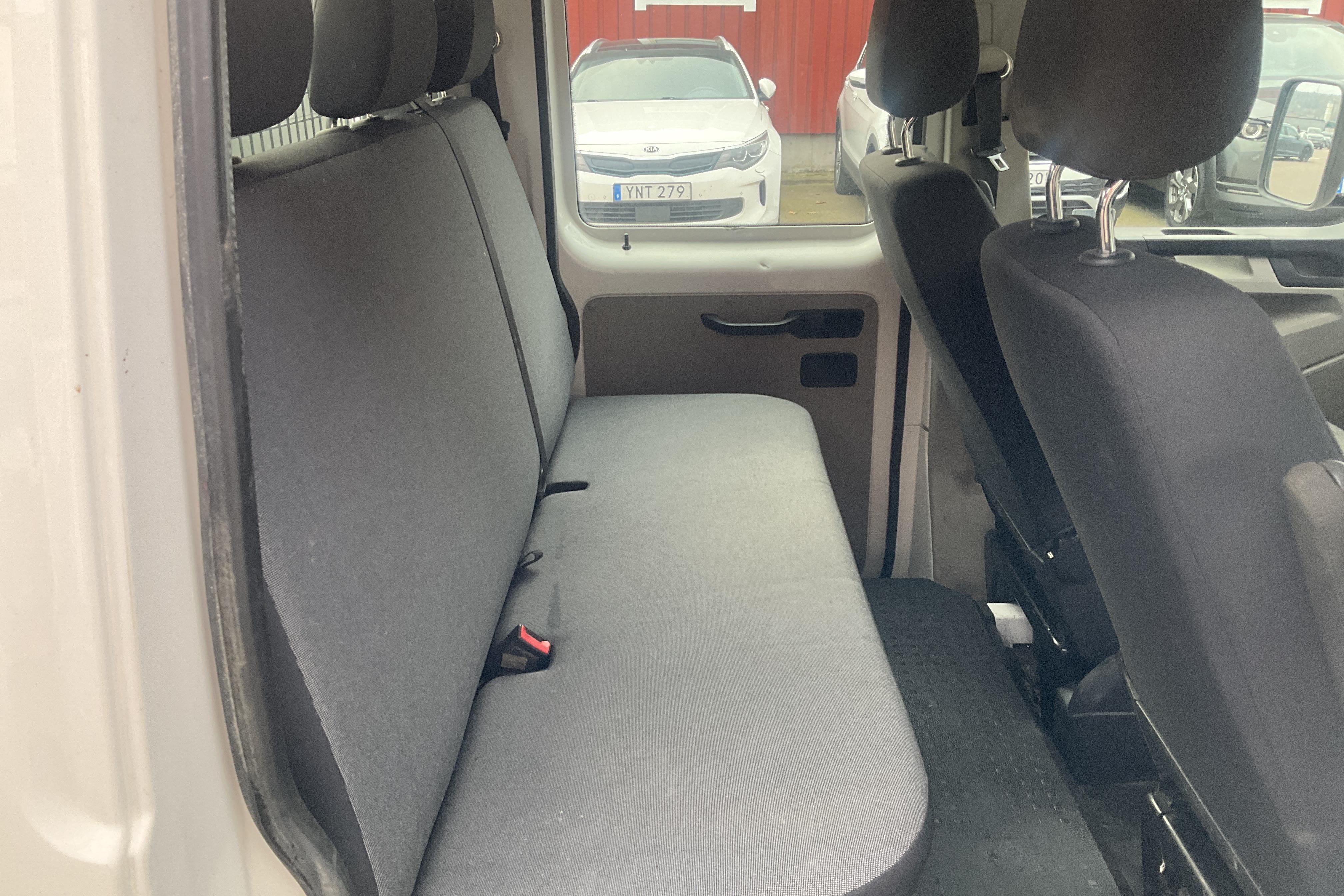 VW Transporter T6 2.0 TDI BMT (140hk) - 66 280 km - Käsitsi - valge - 2016