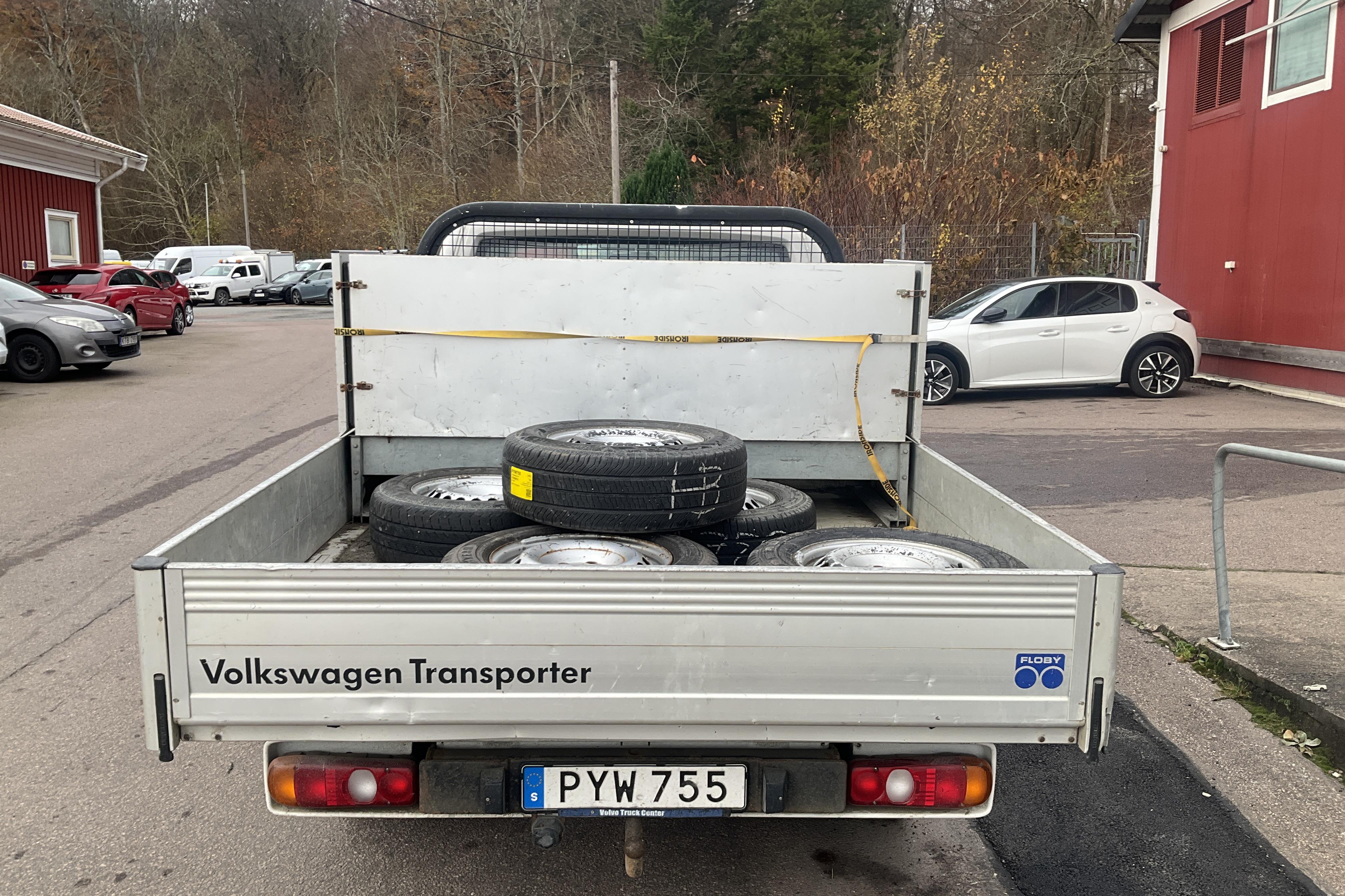 VW Transporter T6 2.0 TDI BMT (140hk) - 66 280 km - Käsitsi - valge - 2016