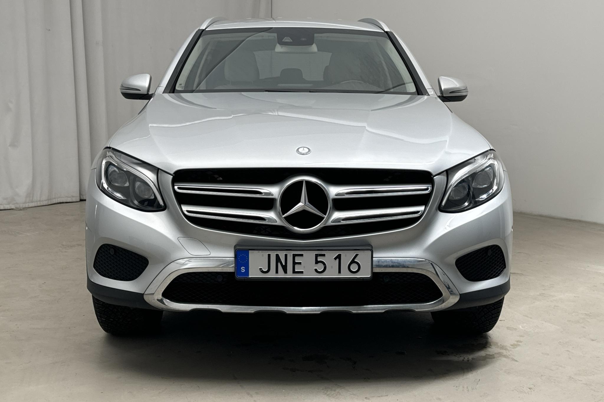 Mercedes GLC 350 e 4MATIC X253 (211hk) - 115 770 km - Käsitsi - hõbe - 2017