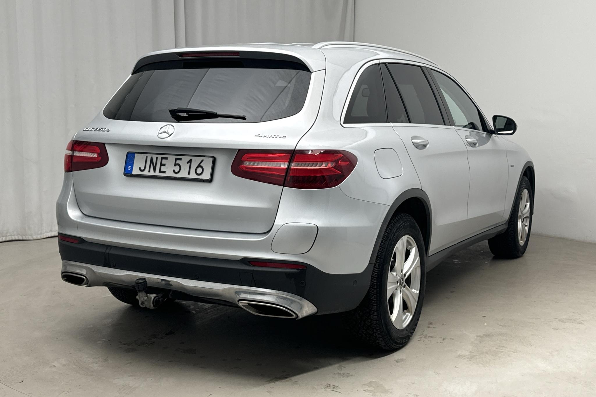 Mercedes GLC 350 e 4MATIC X253 (211hk) - 115 770 km - Manuaalinen - hopea - 2017