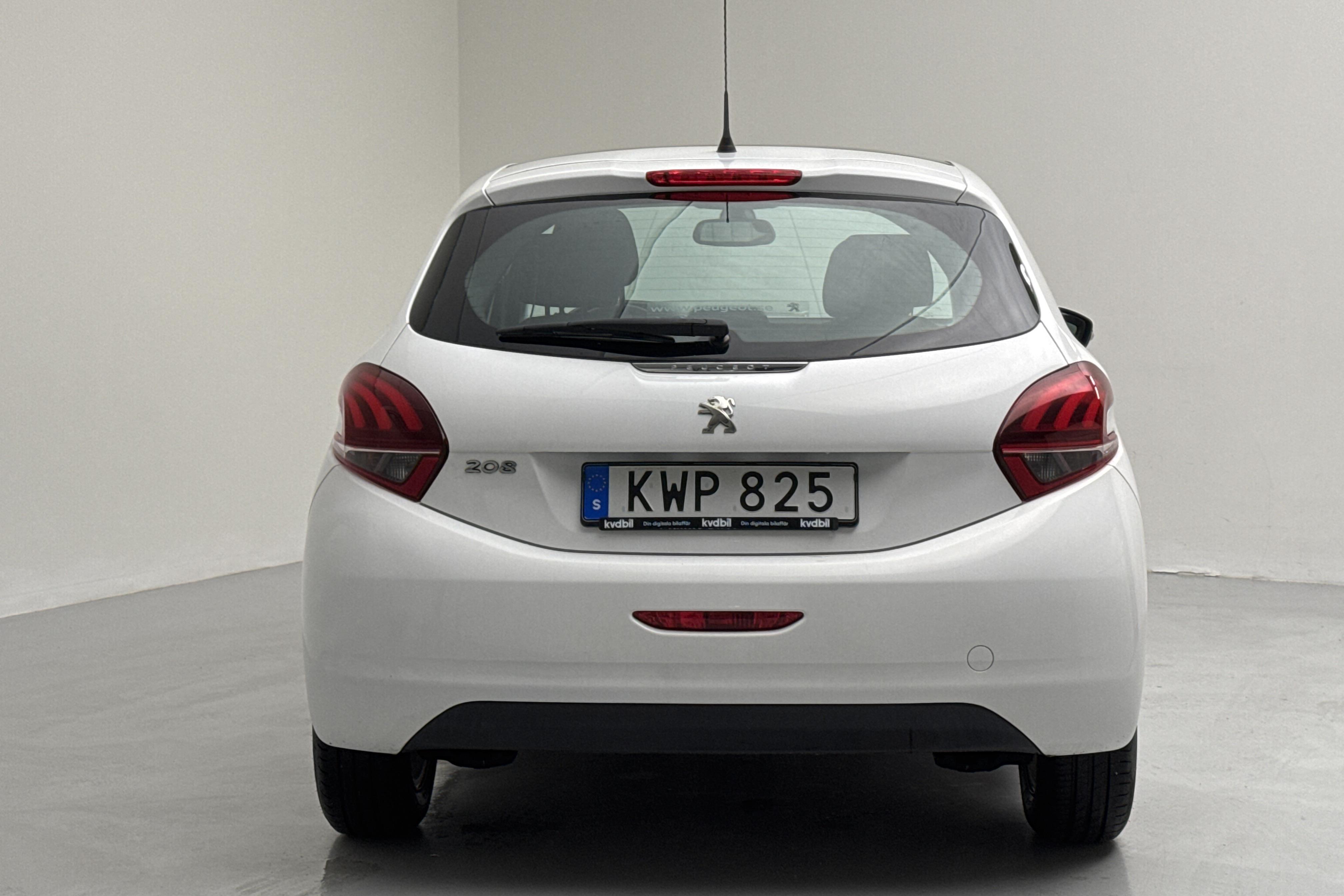 Peugeot 208 1.2 VTi 5dr (82hk) - 88 840 km - Manual - white - 2015