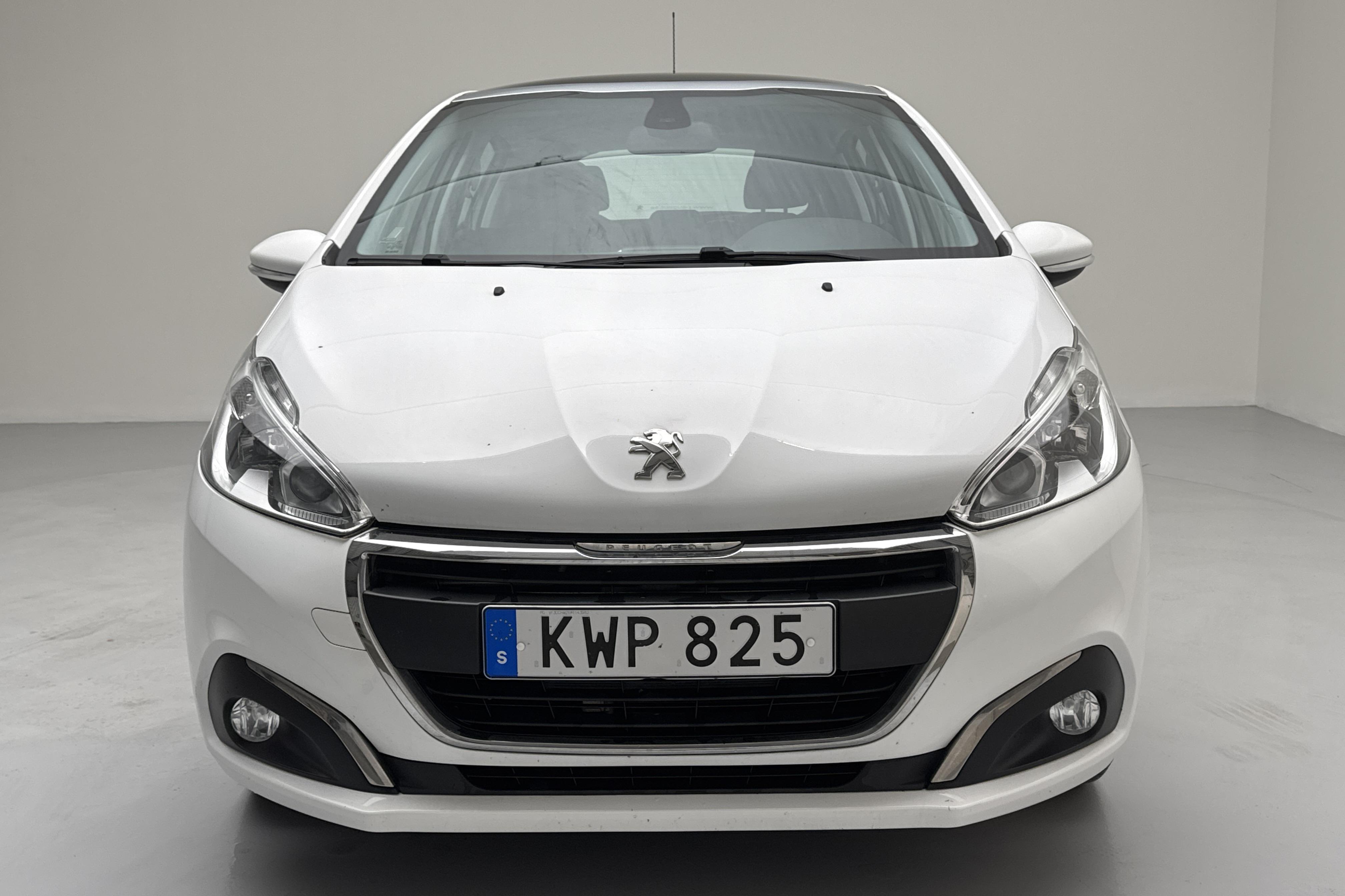 Peugeot 208 1.2 VTi 5dr (82hk) - 88 840 km - Manual - white - 2015