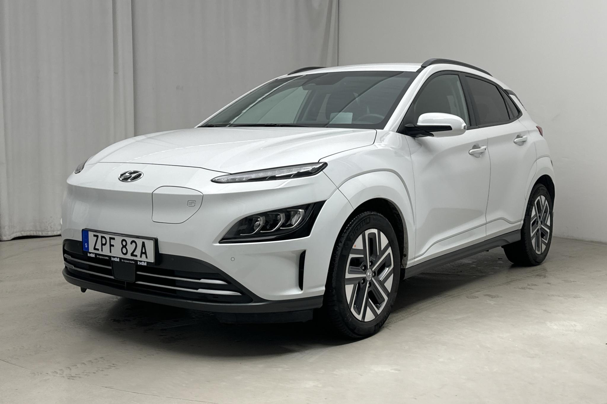 Hyundai Kona Electric 64kWh (204hk) - 38 230 km - Automaatne - valge - 2022