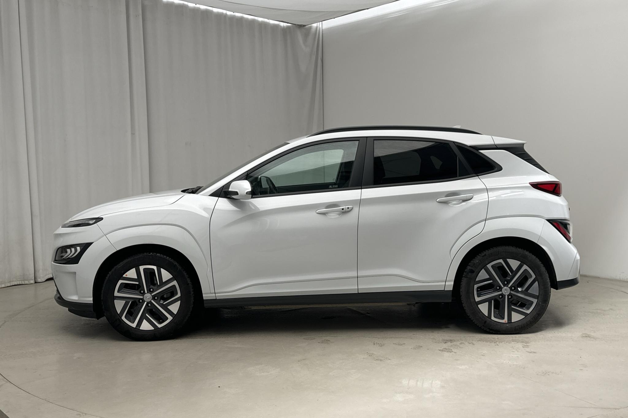 Hyundai Kona Electric 64kWh (204hk) - 38 230 km - Automaatne - valge - 2022