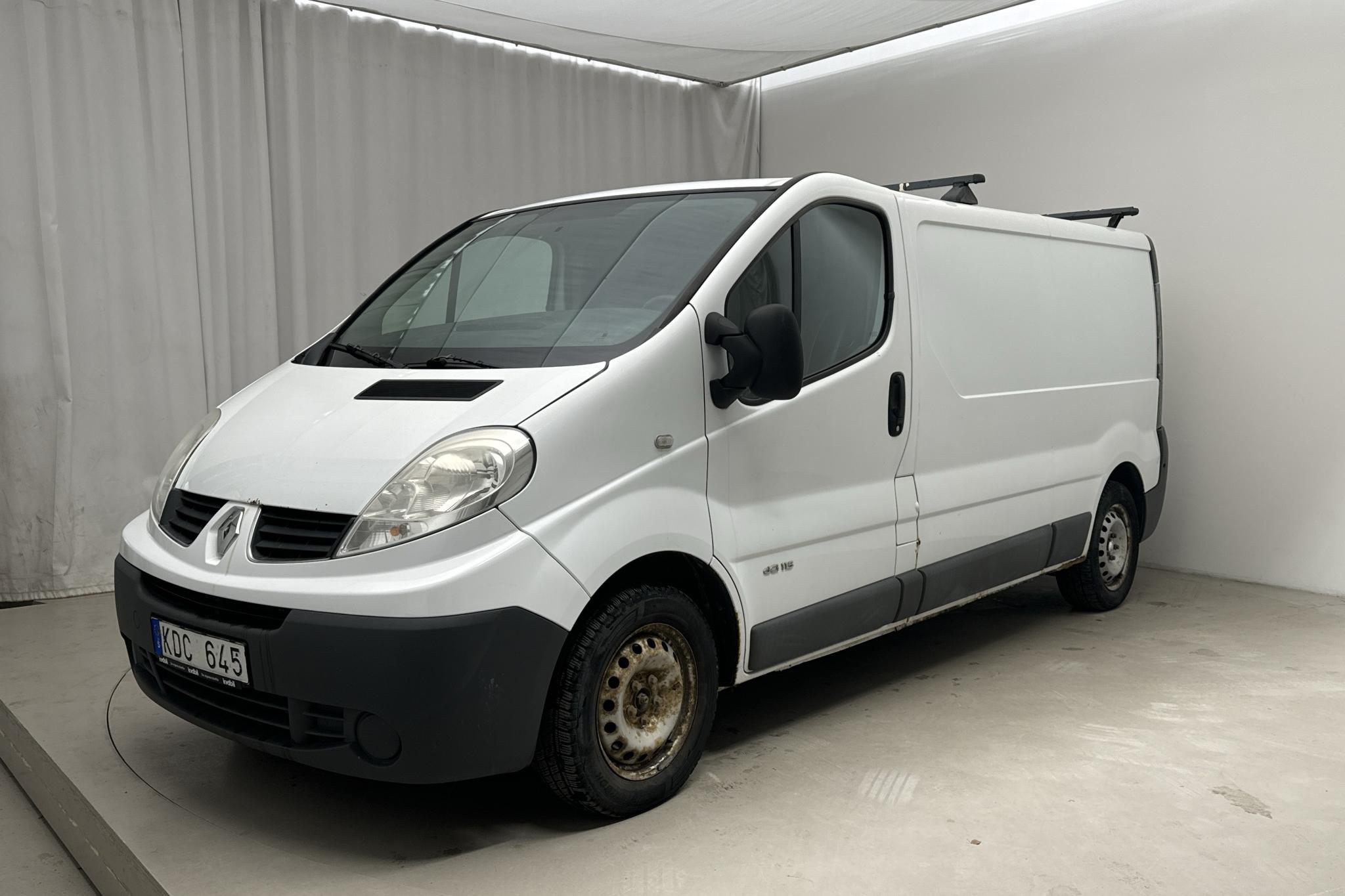 Renault Trafic 2.0 dCi Skåp (115hk) - 23 388 mil - Manuell - vit - 2010