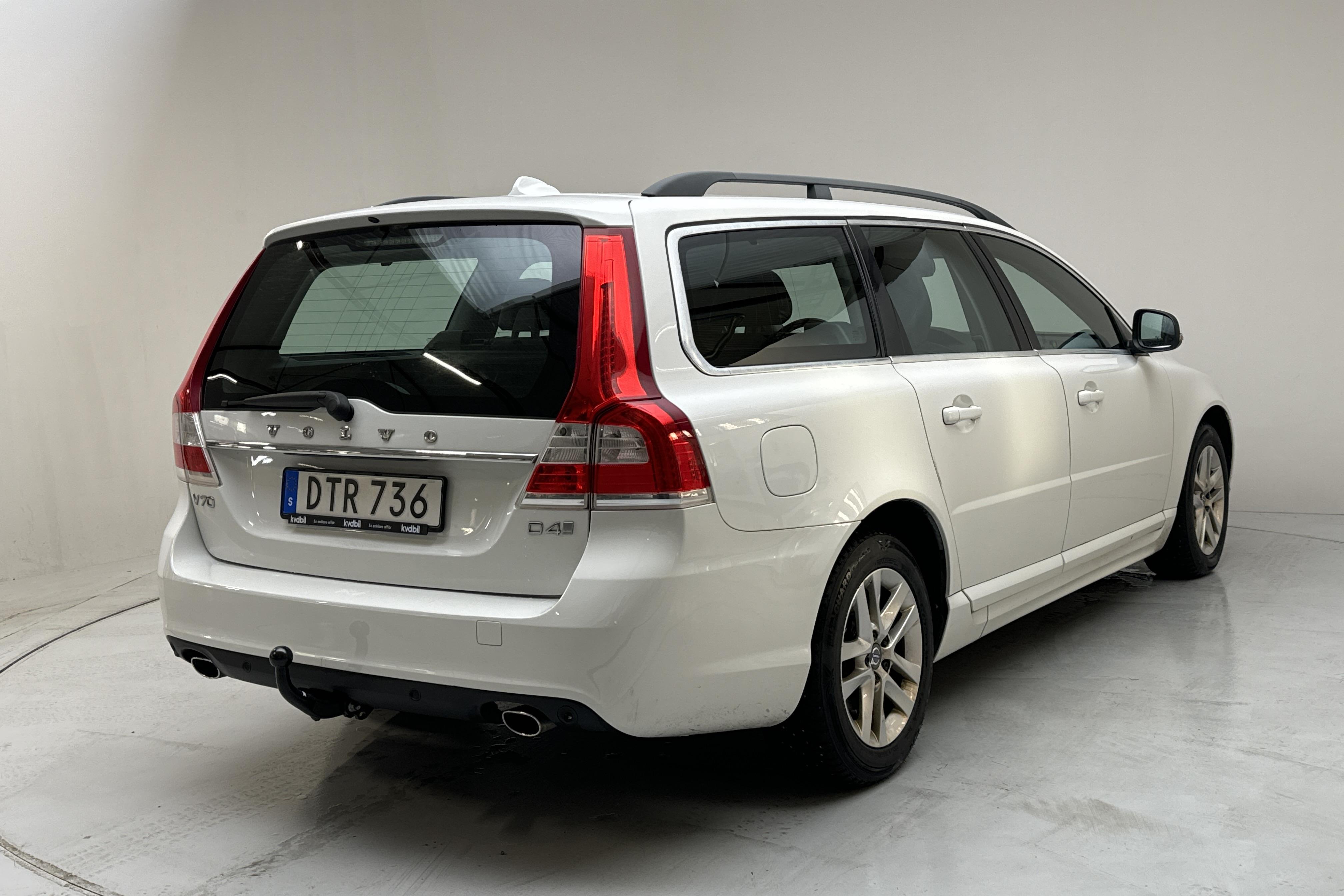 Volvo V70 II D4 (181hk) - 26 626 mil - Automat - vit - 2016