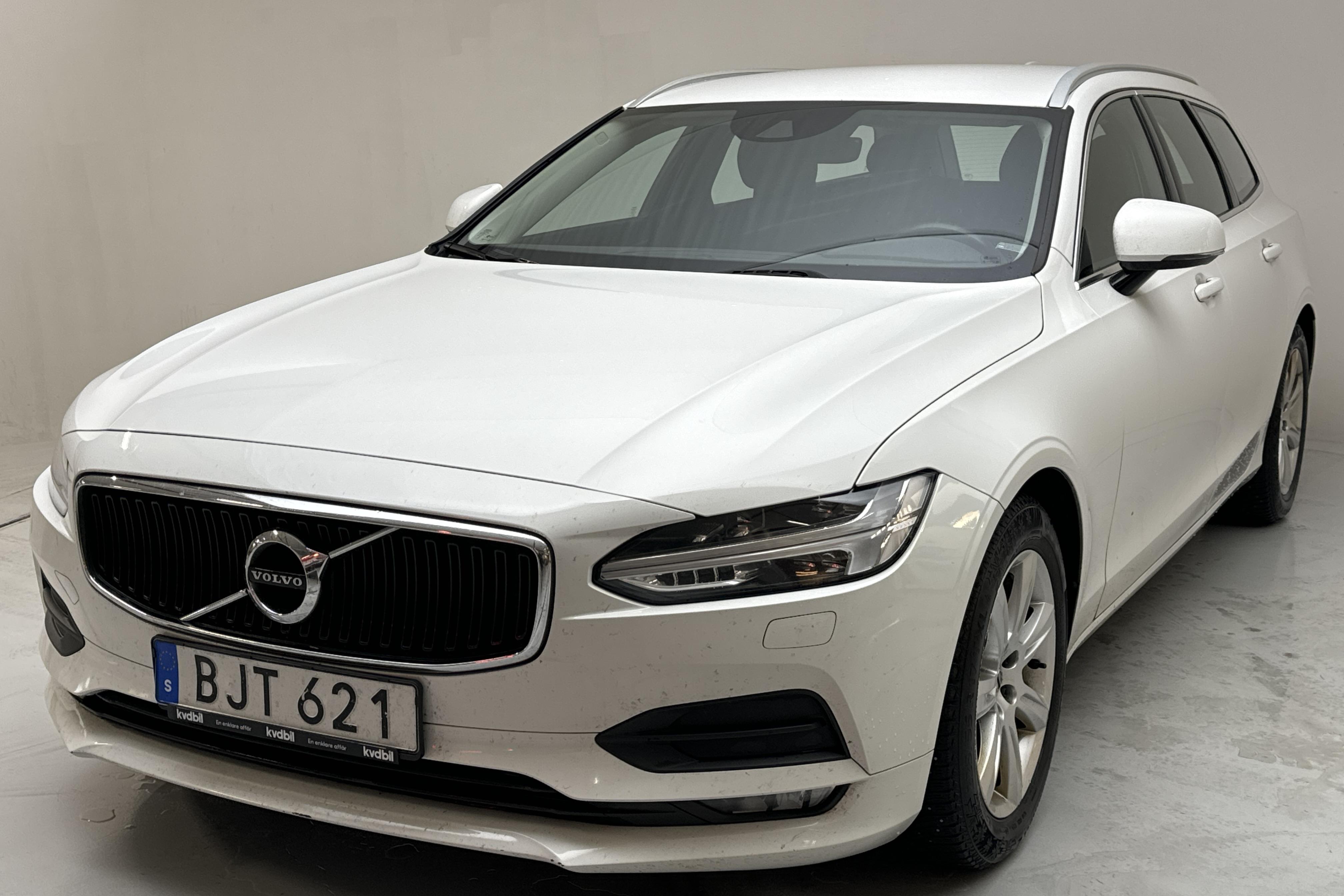 Volvo V90 D4 AWD (190hk) - 209 350 km - Automatic - white - 2018