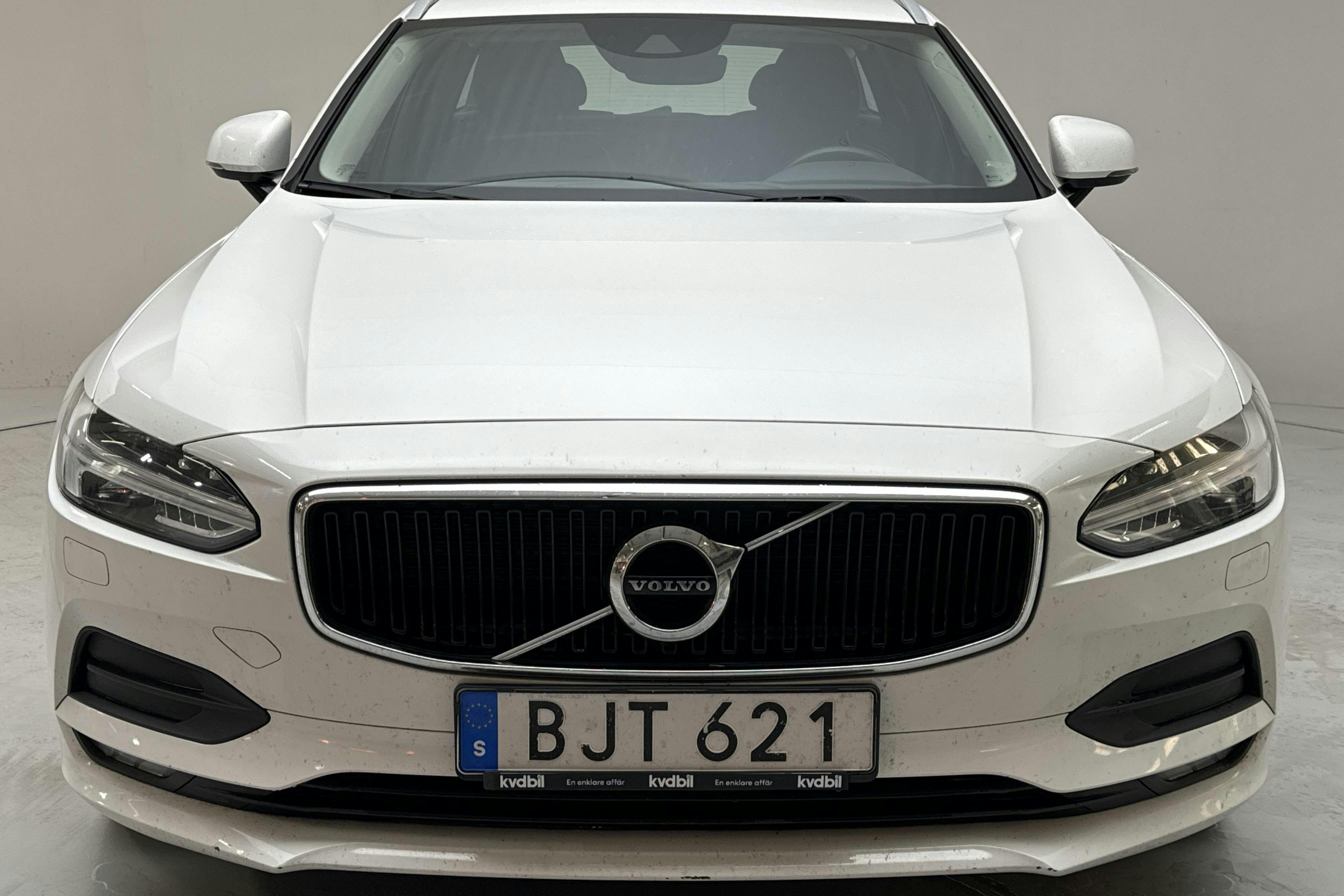 Volvo V90 D4 AWD (190hk) - 209 350 km - Automatic - white - 2018