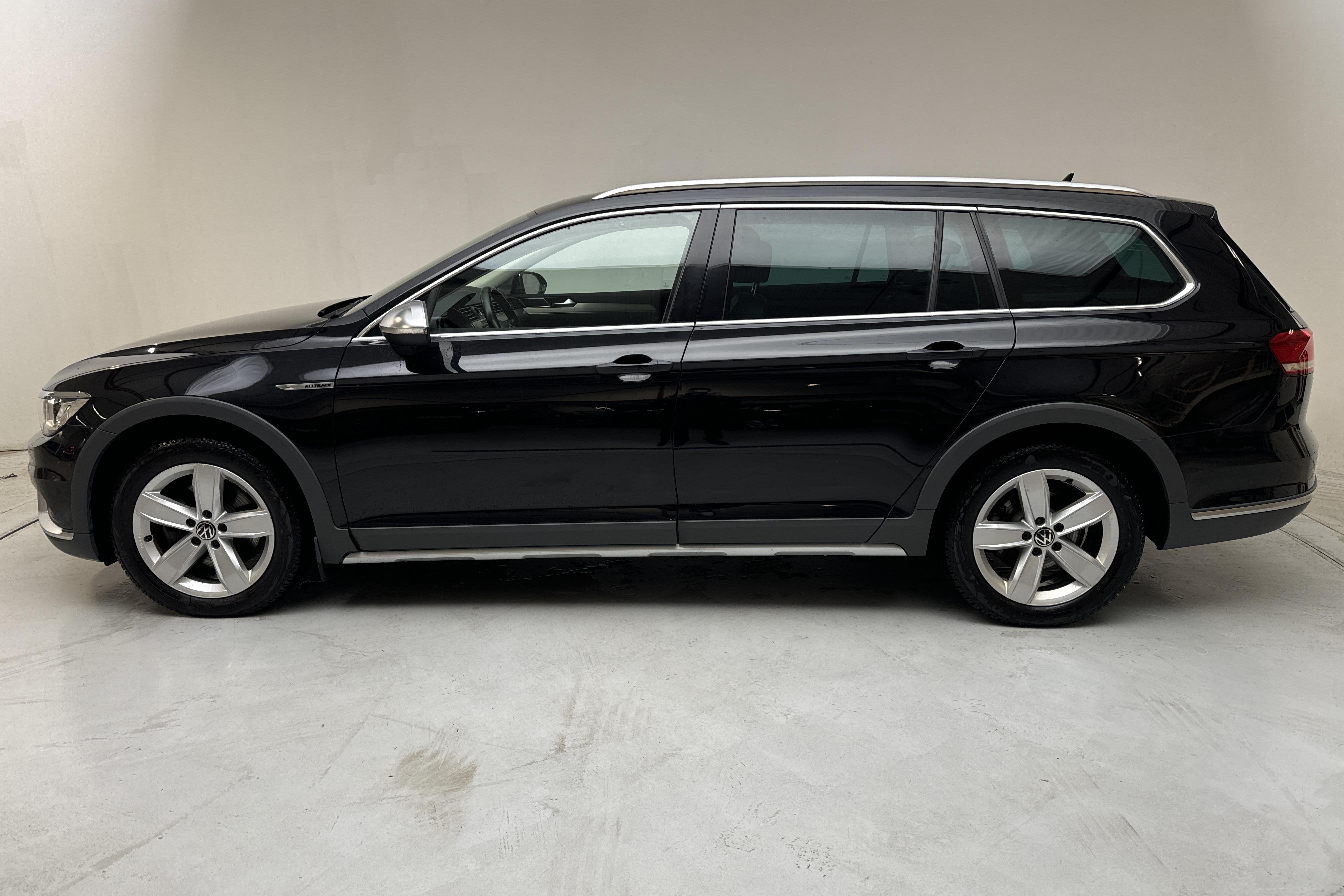 VW Passat Alltrack 2.0 TDI 4MOTION (190hk) - 157 280 km - Automatic - black - 2018