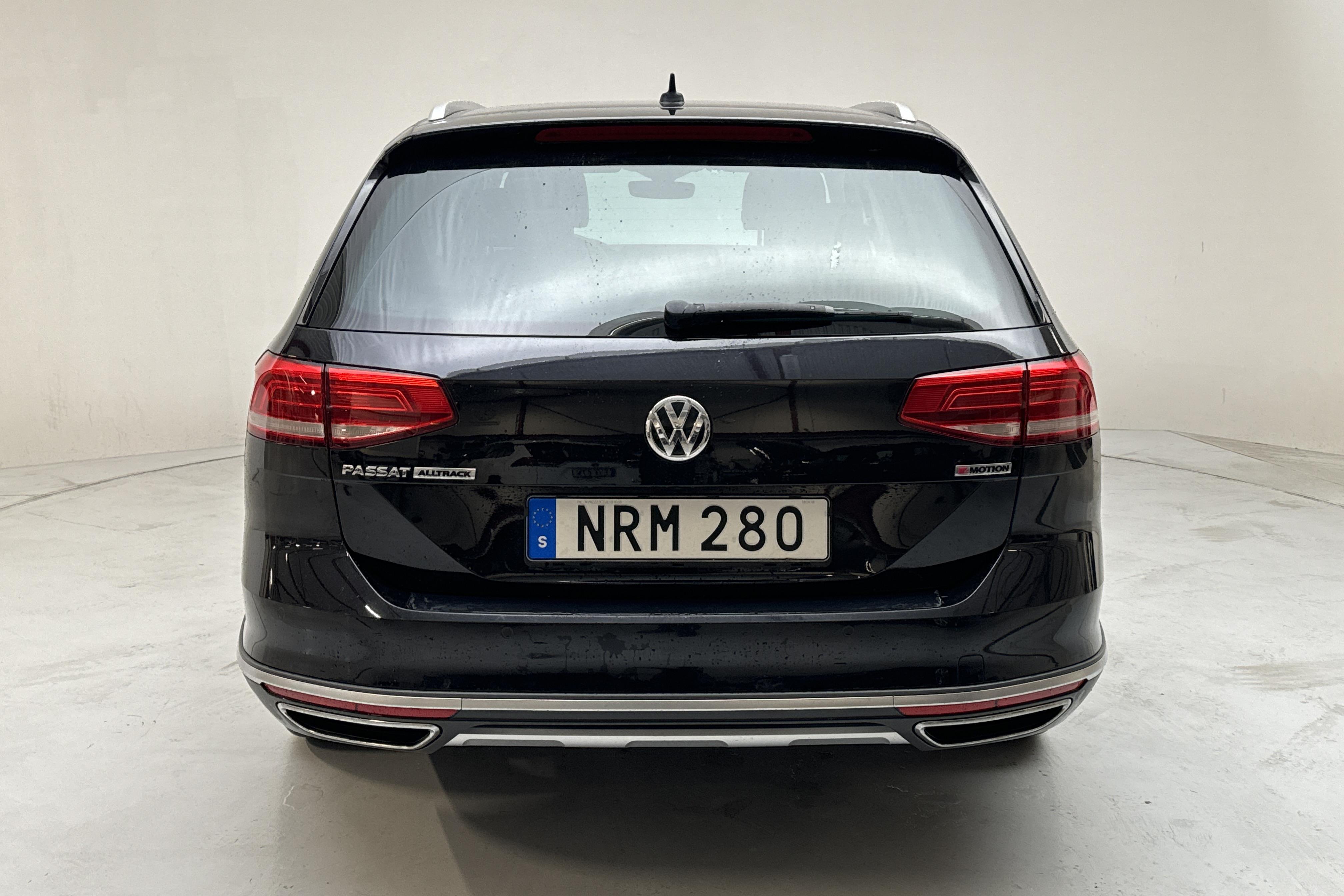 VW Passat Alltrack 2.0 TDI 4MOTION (190hk) - 9 309 mil - Automat - svart - 2018