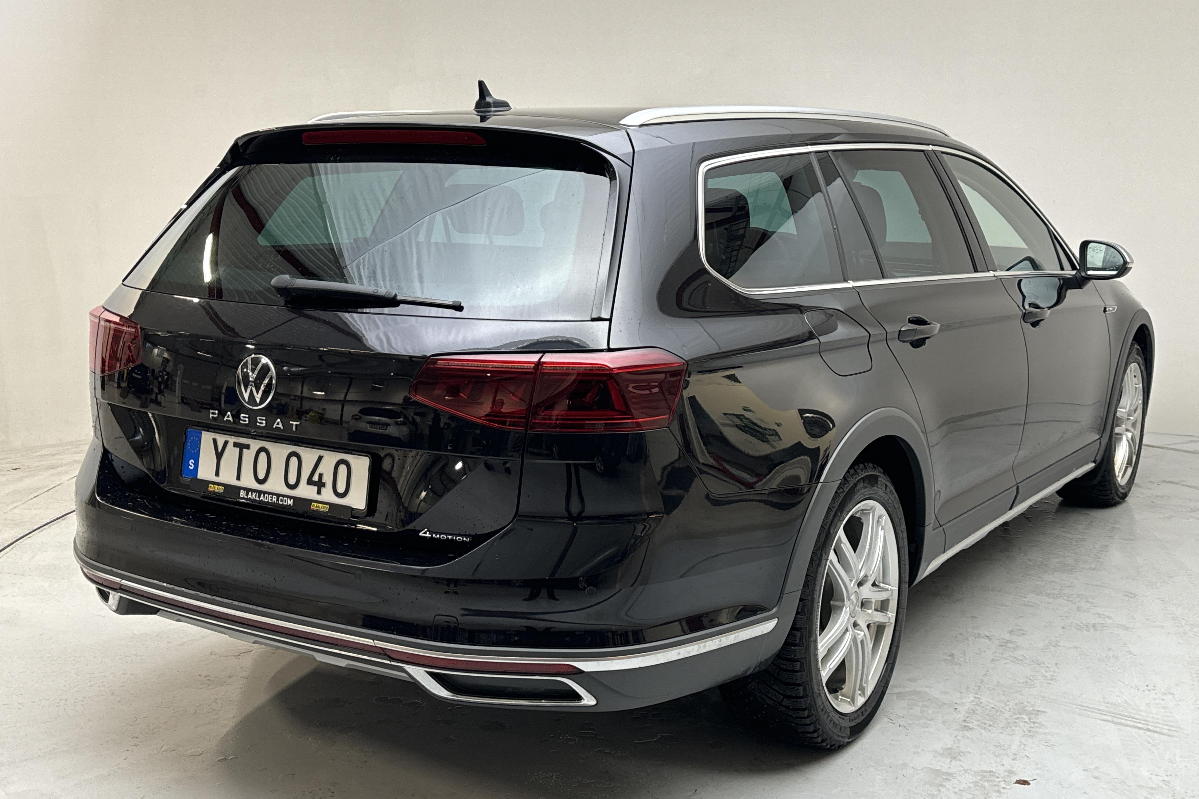 VW Passat Alltrack 2.0 TDI Sportscombi 4Motion (200hk) - 4 513 mil - Automat - svart - 2021