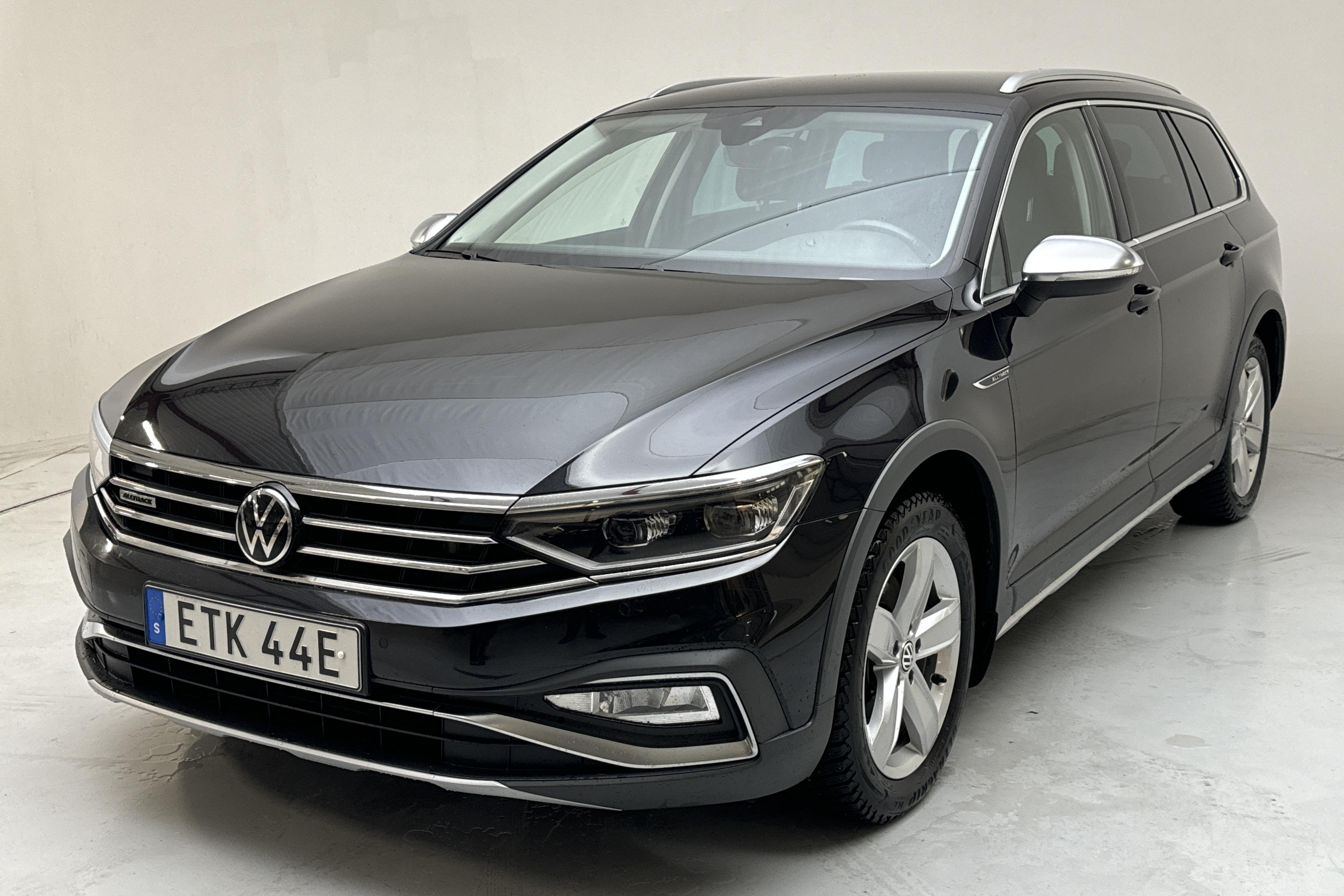 VW Passat Alltrack 2.0 TDI Sportscombi 4Motion (200hk) - 94 110 km - Automatic - black - 2021