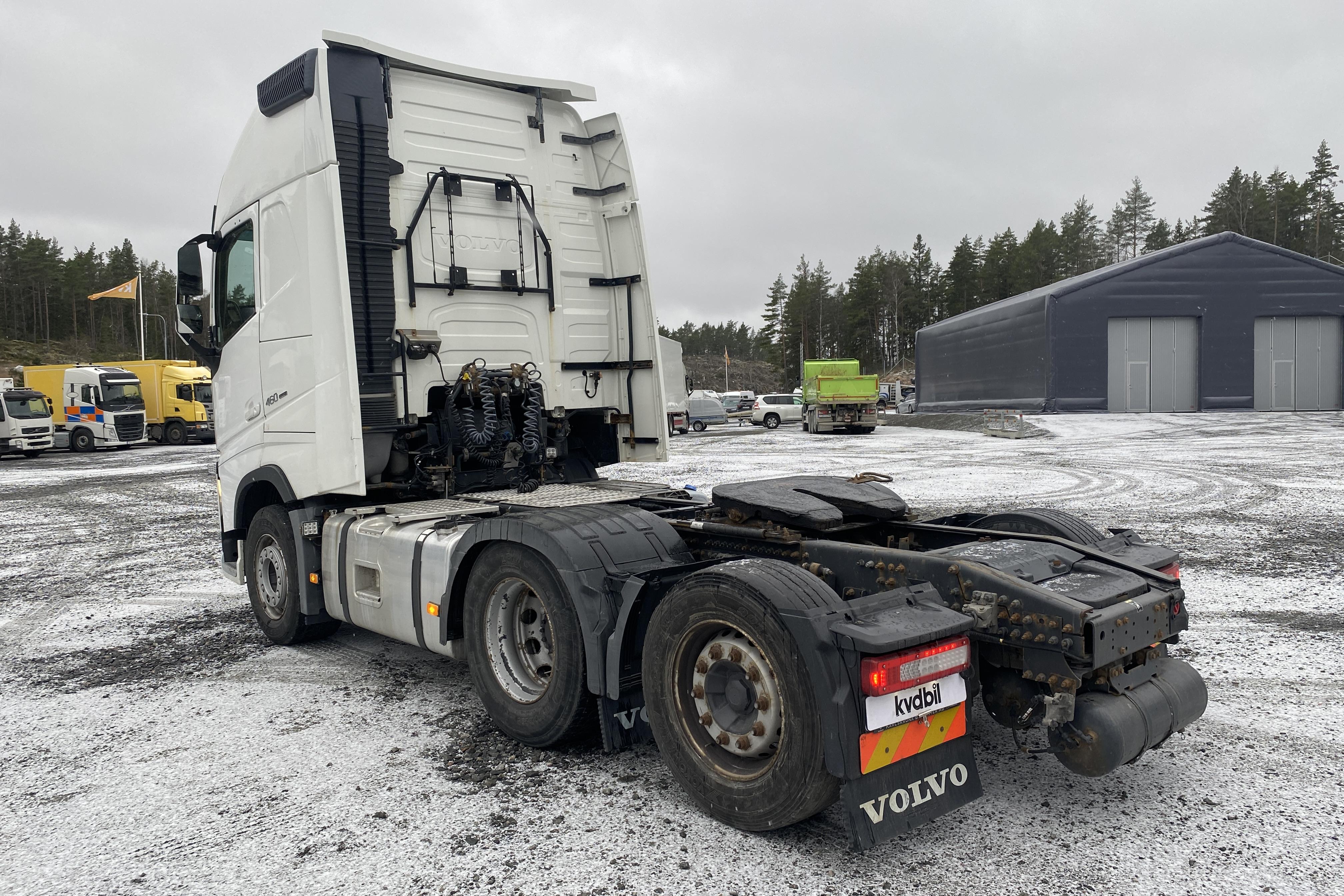 VOLVO FH460 - 400 587 km - Automatyczna - biały - 2017