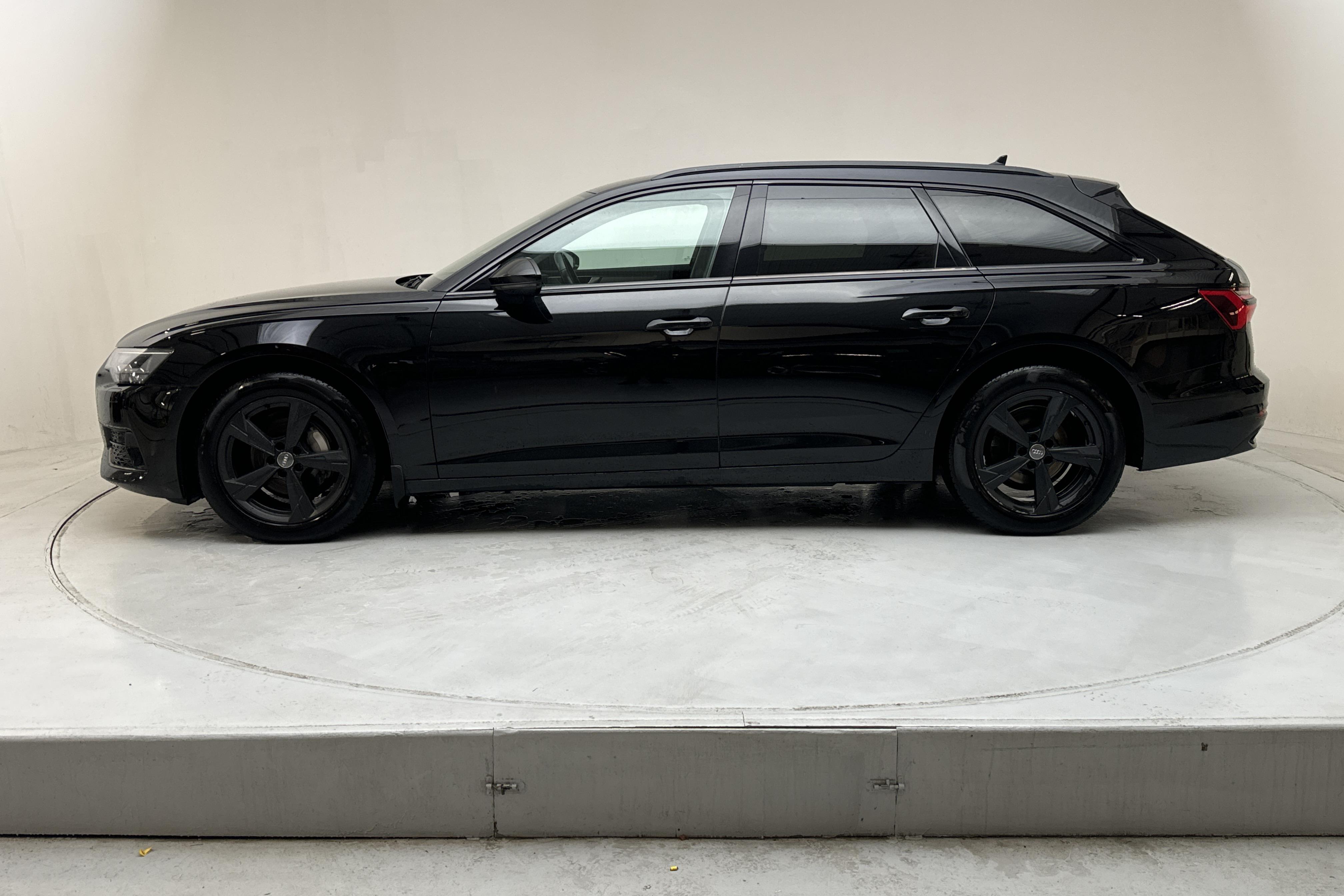 Audi A6 Avant 40 TDI (204hk) - 23 620 mil - Automat - svart - 2019