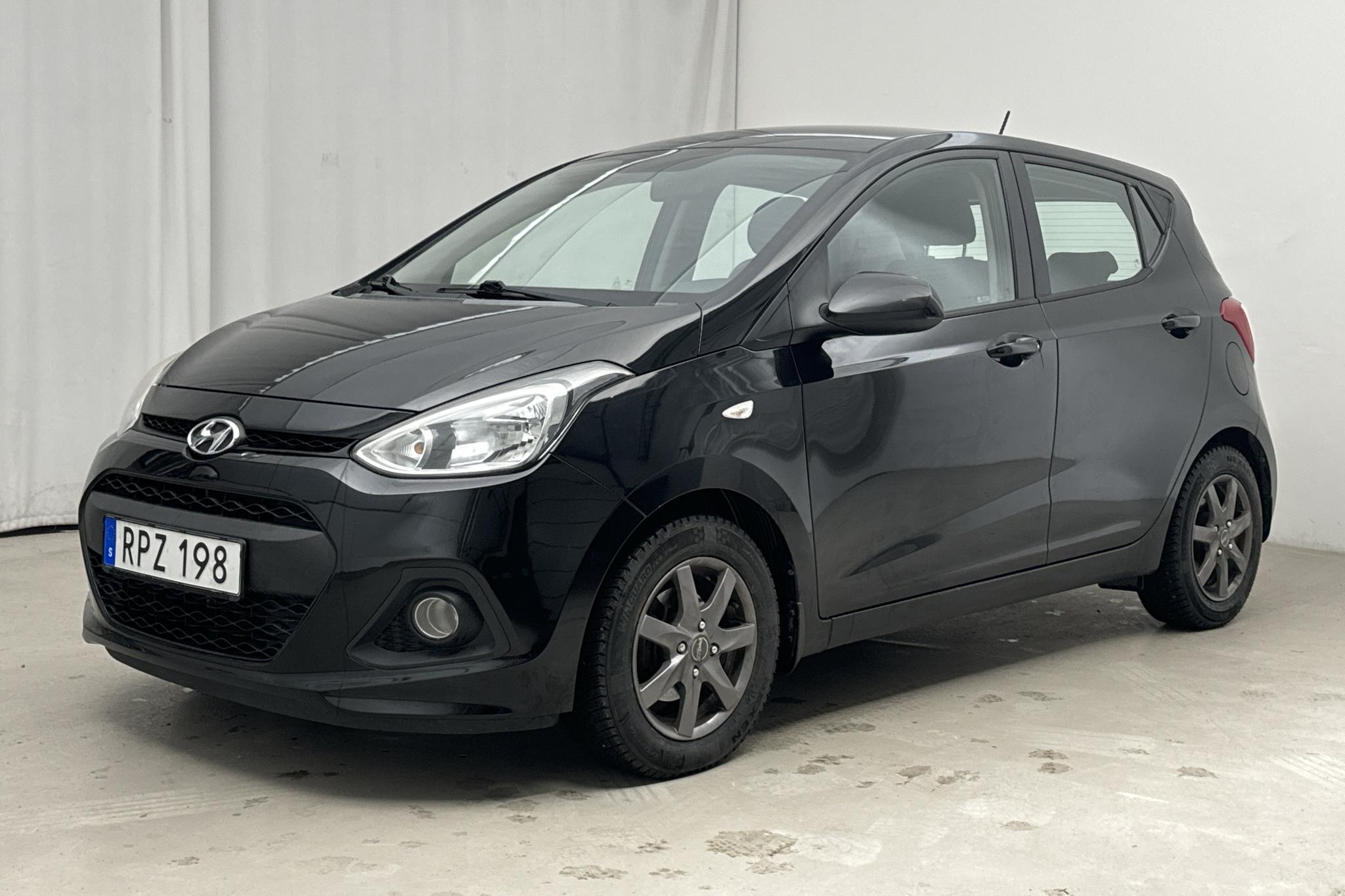 Hyundai i10 1.0 (66hk) - 119 090 km - Manual - black - 2016