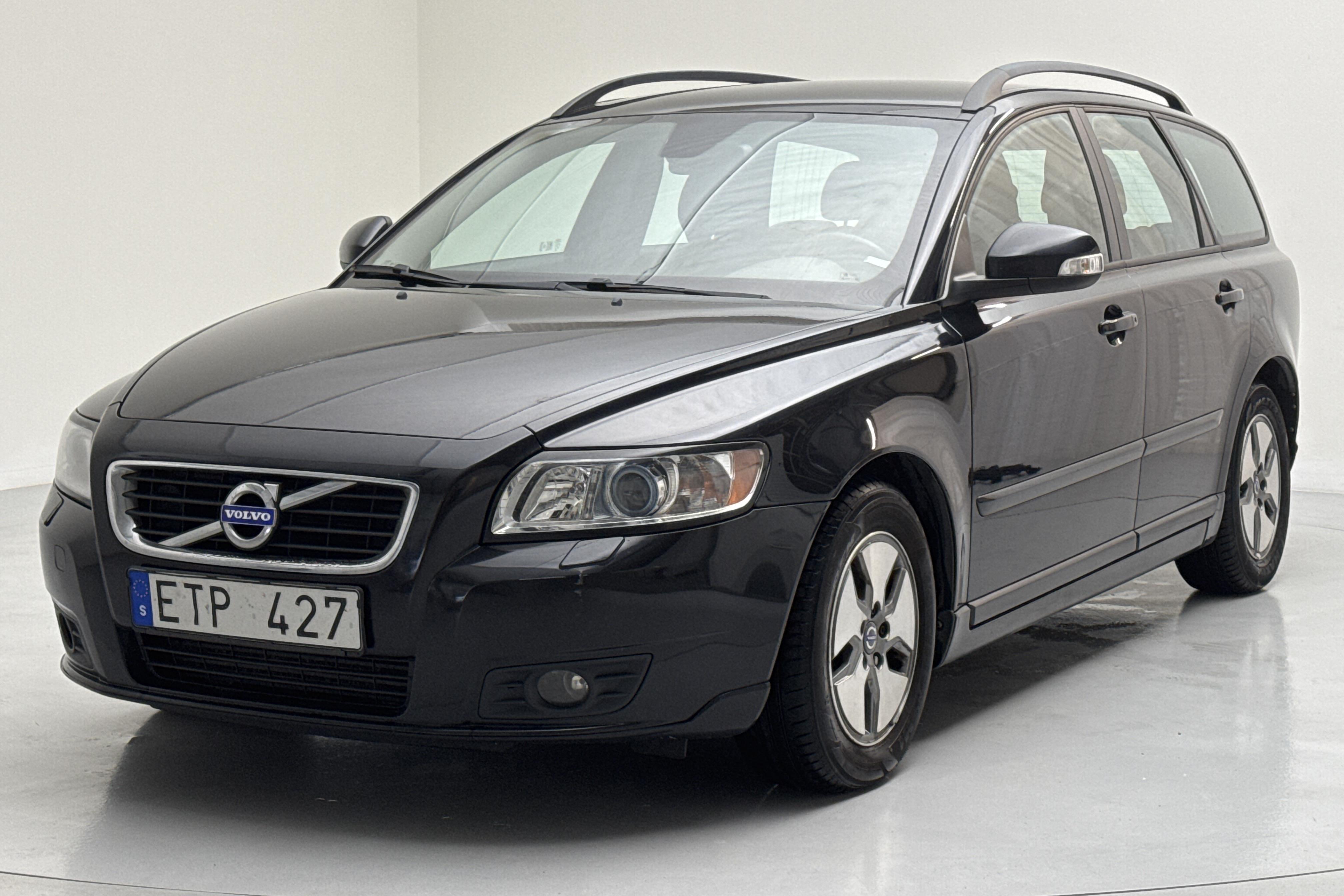 Volvo V50 D2 (115hk) - 18 134 mil - Manuell - svart - 2011