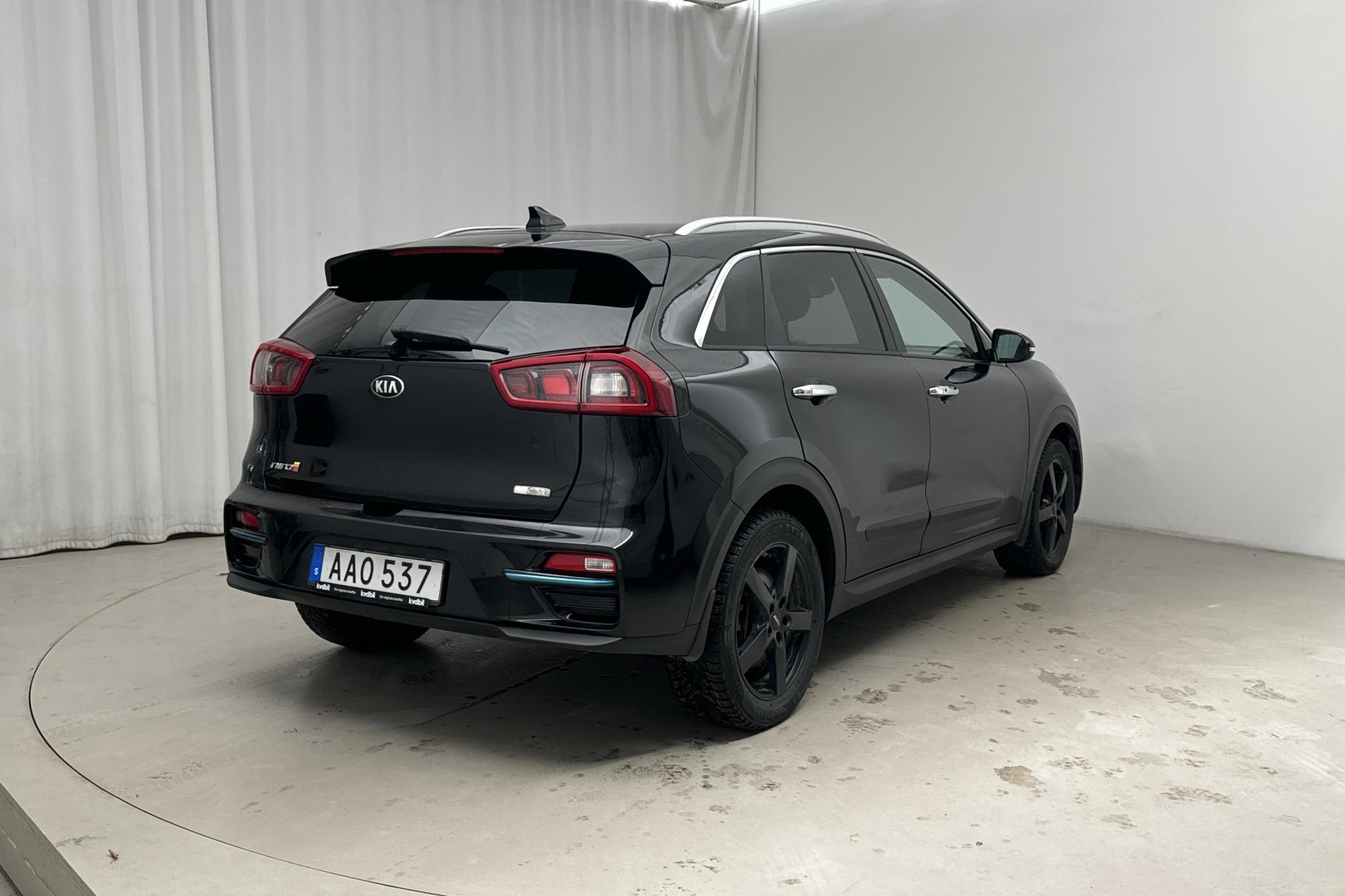 KIA Niro EV 64 kWh (204hk) - 15 808 mil - Automat - svart - 2019