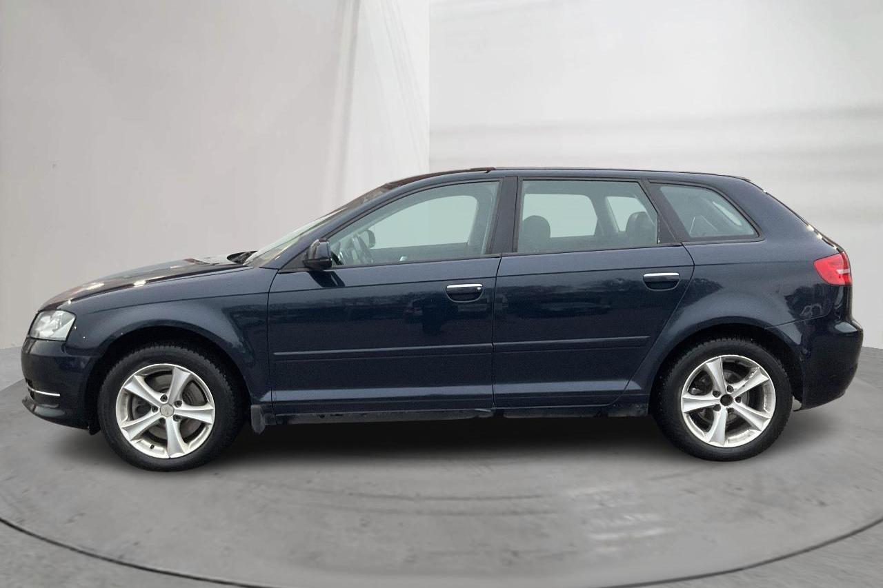 Audi A3 2.0 TDI Sportback quattro (140hk) - 256 640 km - Manual - blue - 2011