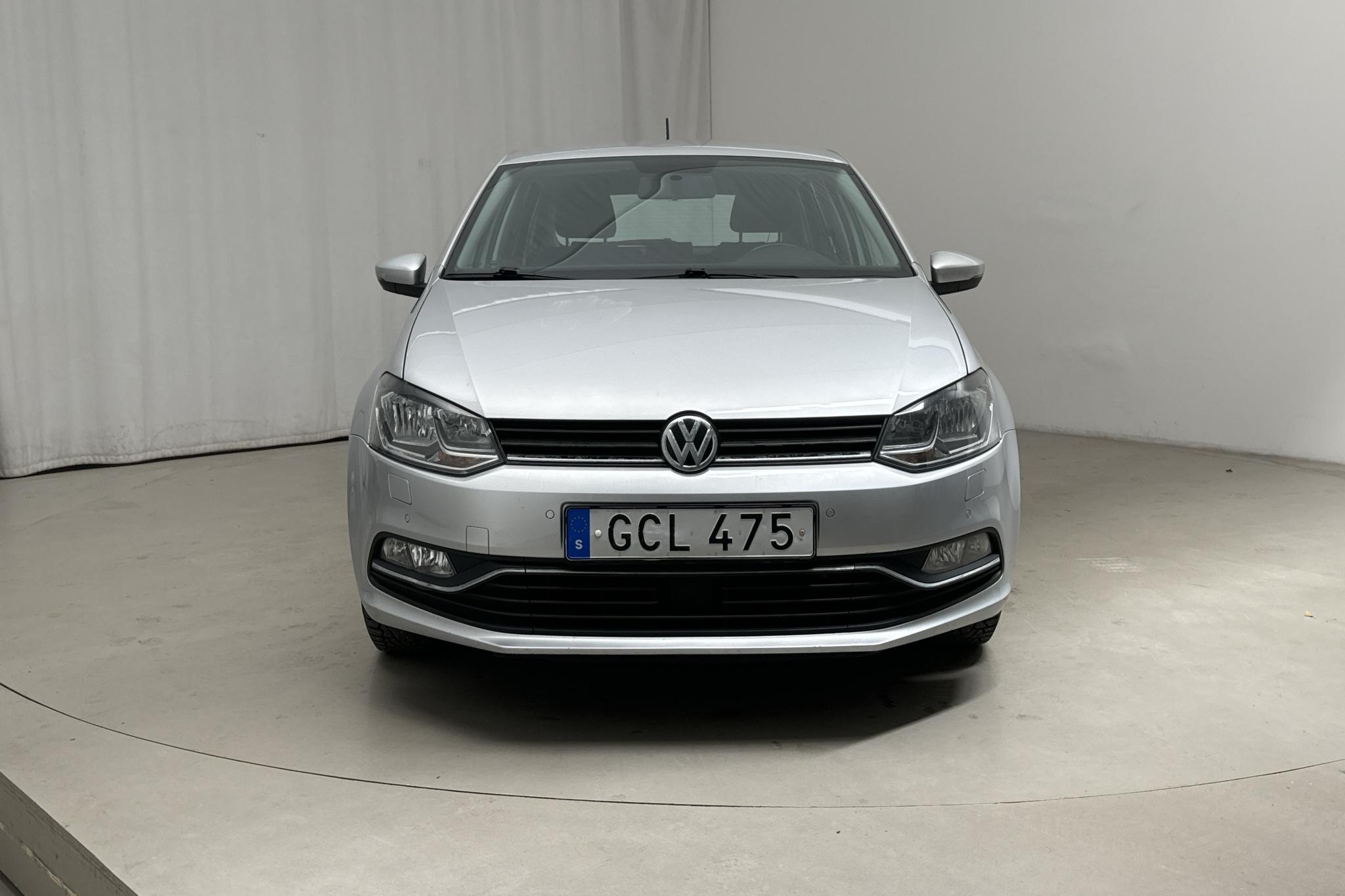 VW Polo 1.2 TSI 5dr (90hk) - 96 360 km - Automaattinen - hopea - 2015