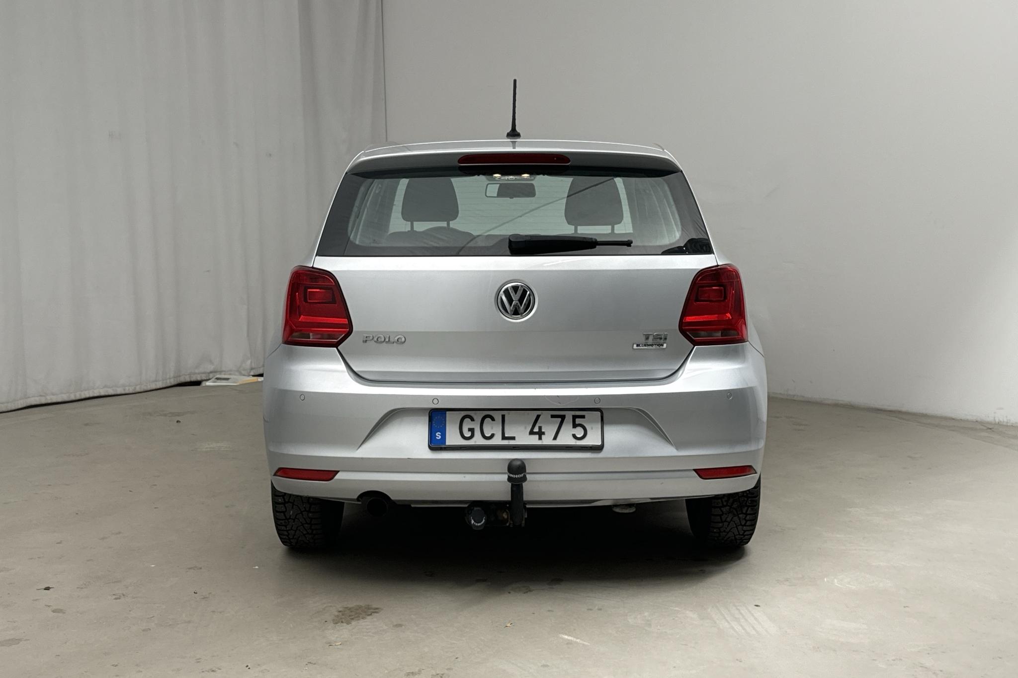 VW Polo 1.2 TSI 5dr (90hk) - 96 360 km - Automaattinen - hopea - 2015