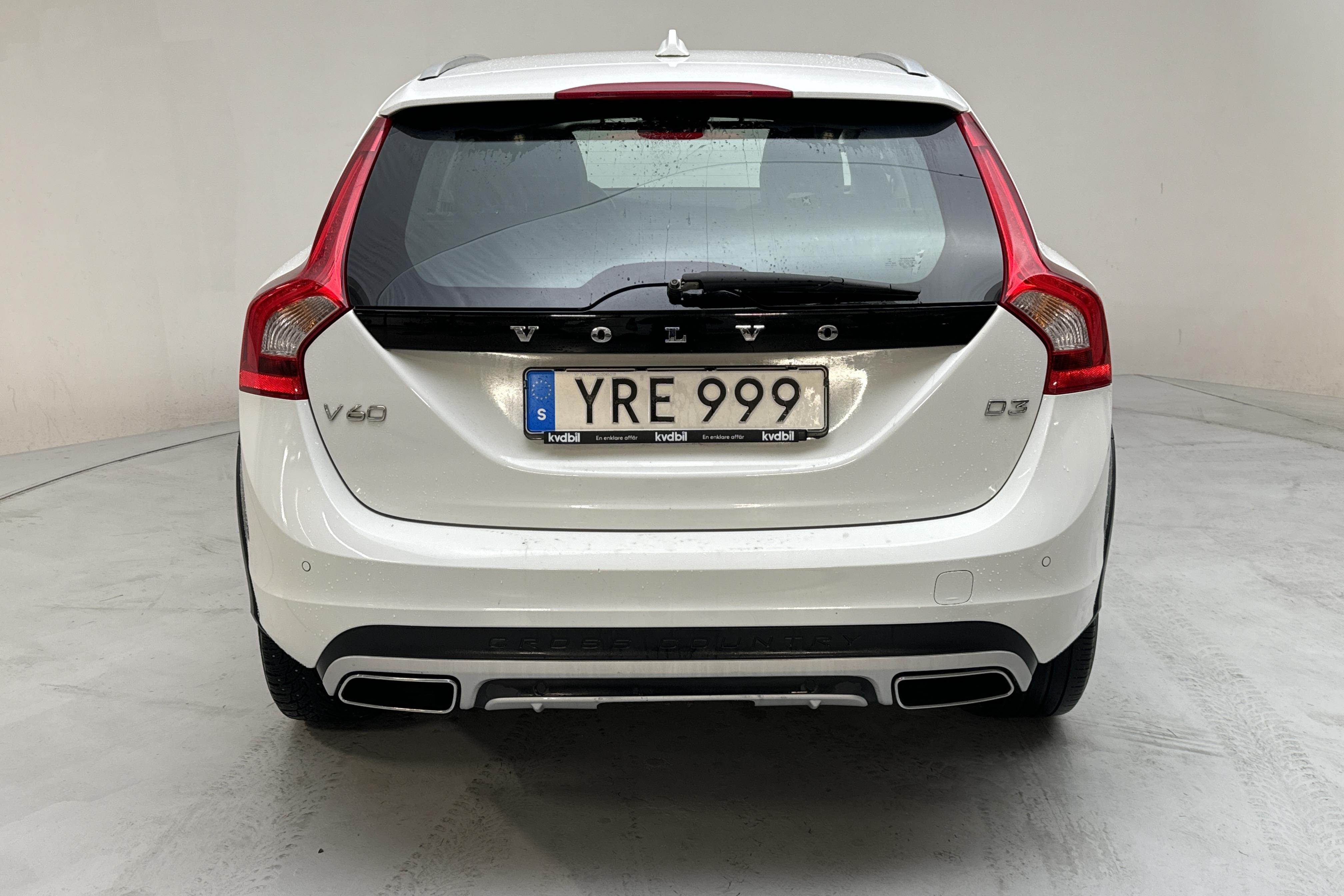 Volvo V60 D3 Cross Country (150hk) - 214 830 km - Automaattinen - valkoinen - 2018