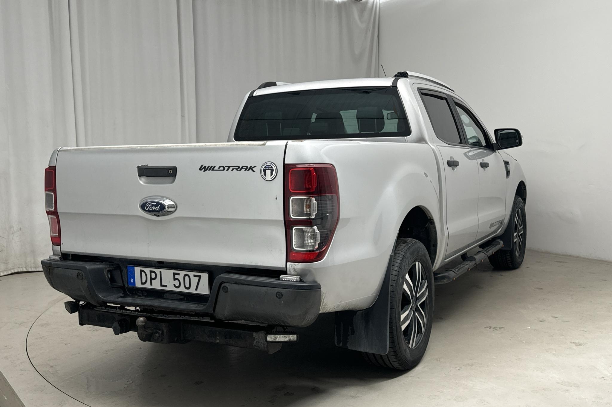 Ford Ranger 3.2 TDCi 4WD (200hk) - 182 750 km - Manualna - szary - 2014