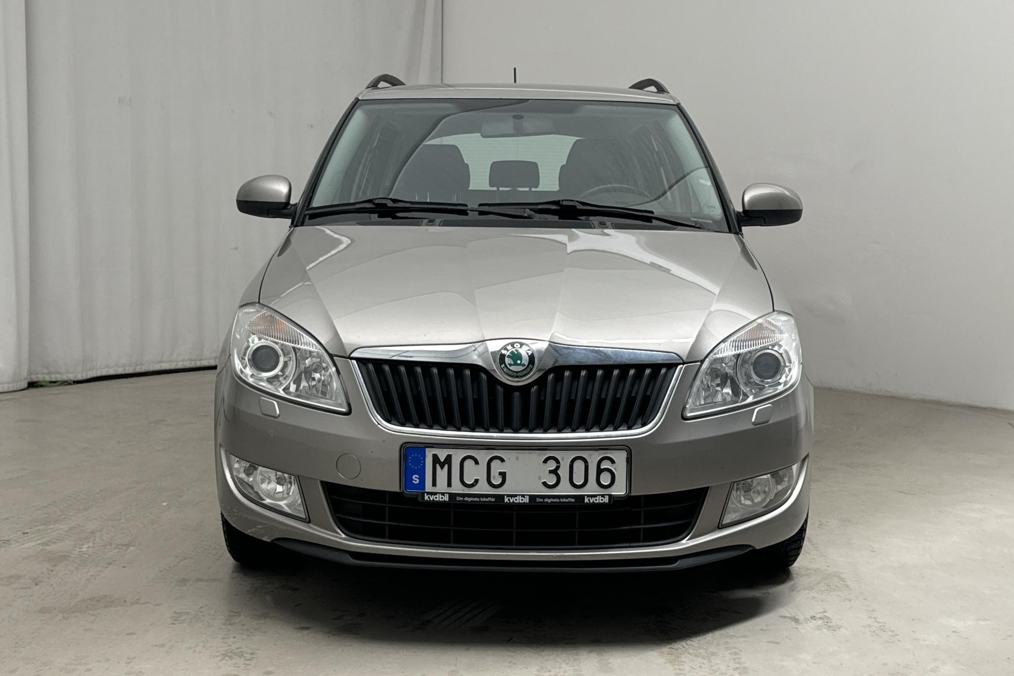 Skoda Fabia 1.2 TSI Combi (86hk) - 210 900 km - Manual - Light Brown - 2012