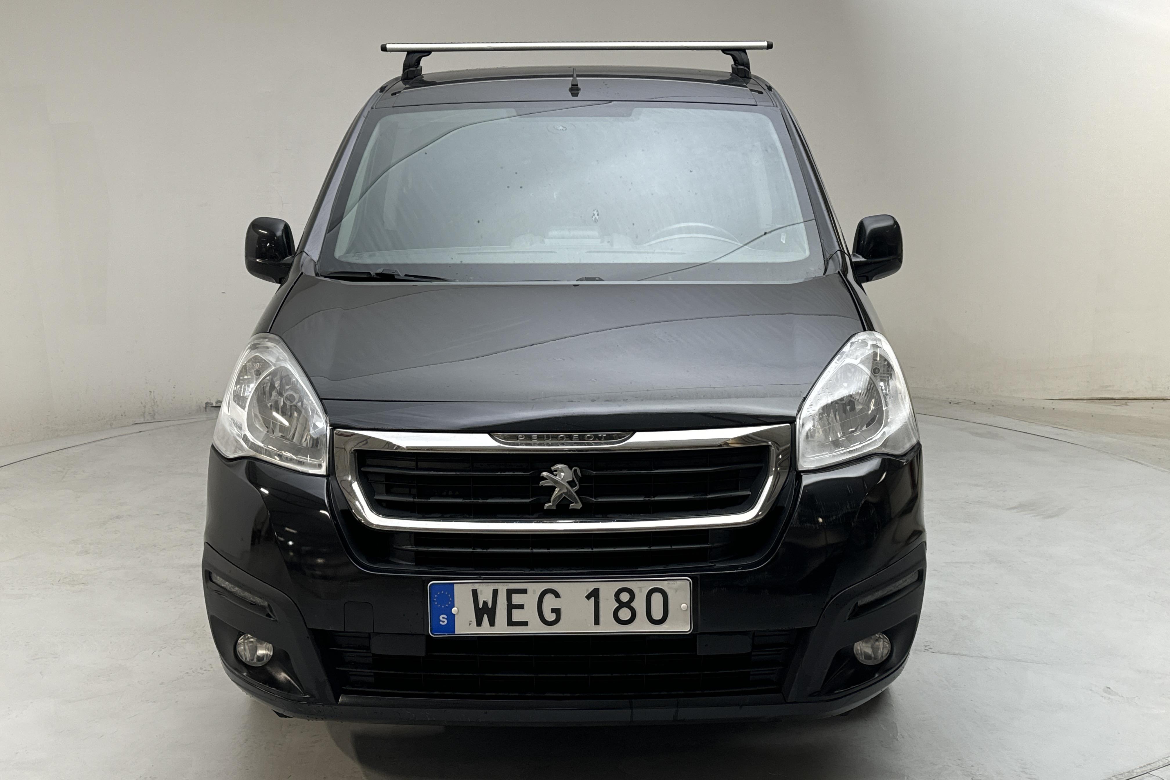 Peugeot Partner 1.6 BlueHDI Skåp (100hk) - 106 000 km - Käsitsi - must - 2016