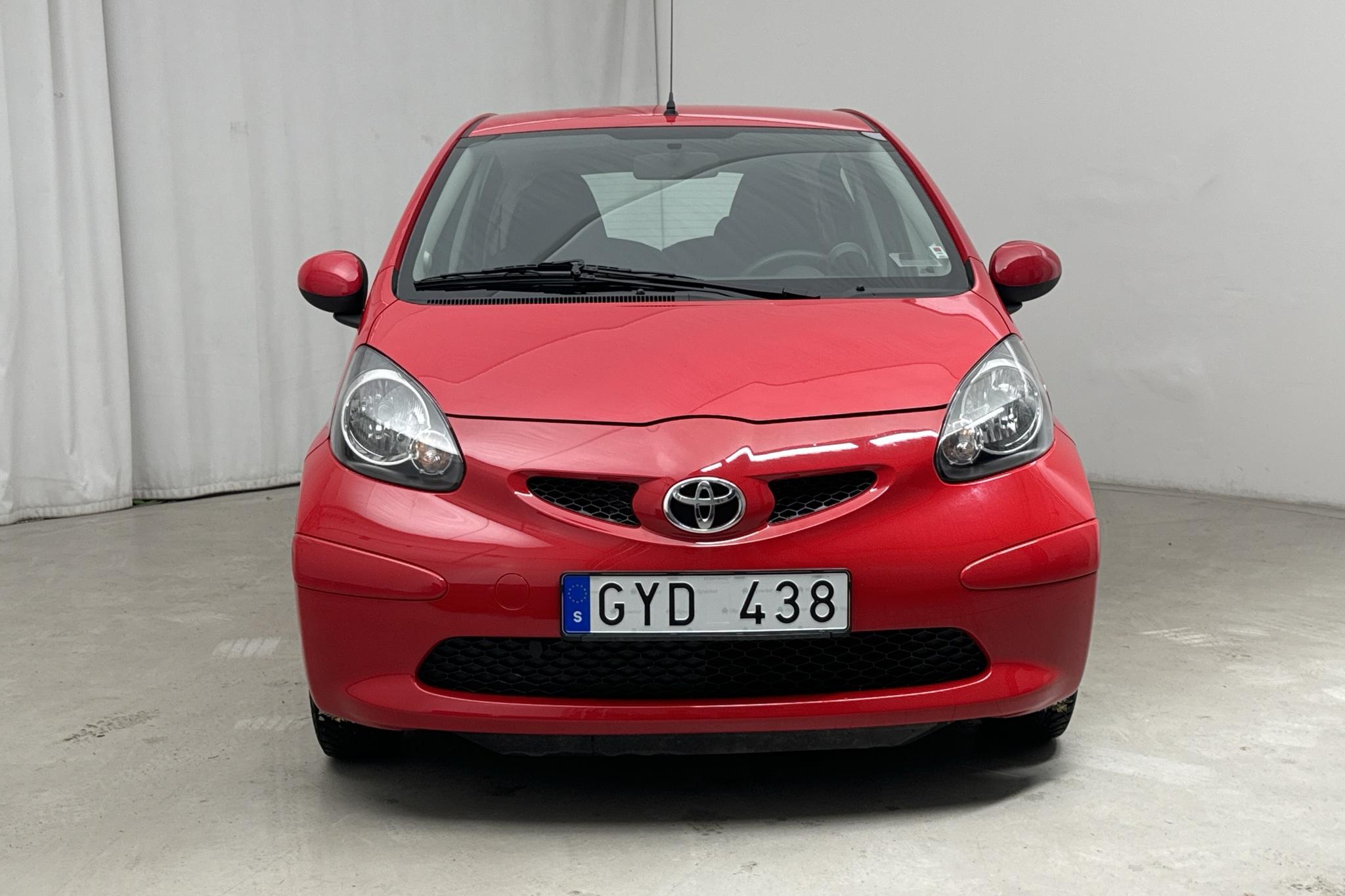 Toyota Aygo 1.0 VVT-i 5dr (68hk) - 32 340 km - Käsitsi - punane - 2008