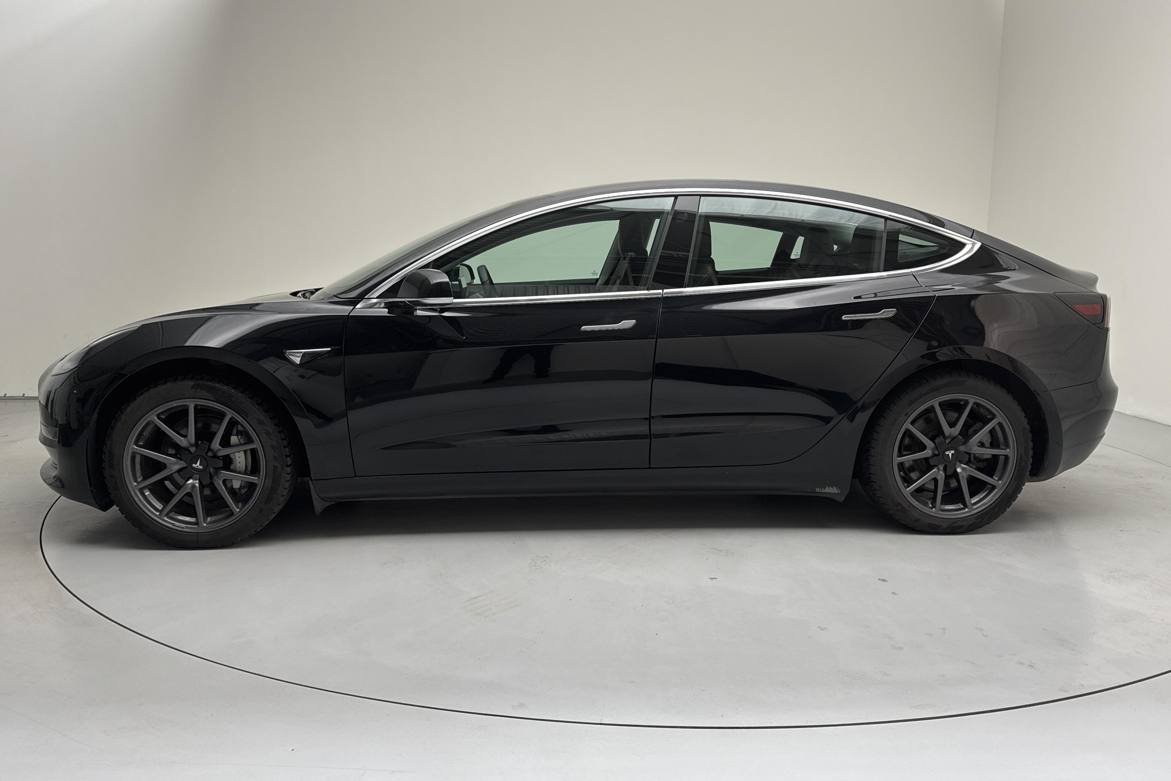 Tesla Model 3 Long Range Dual Motor AWD - 146 750 km - Automatic - black - 2020