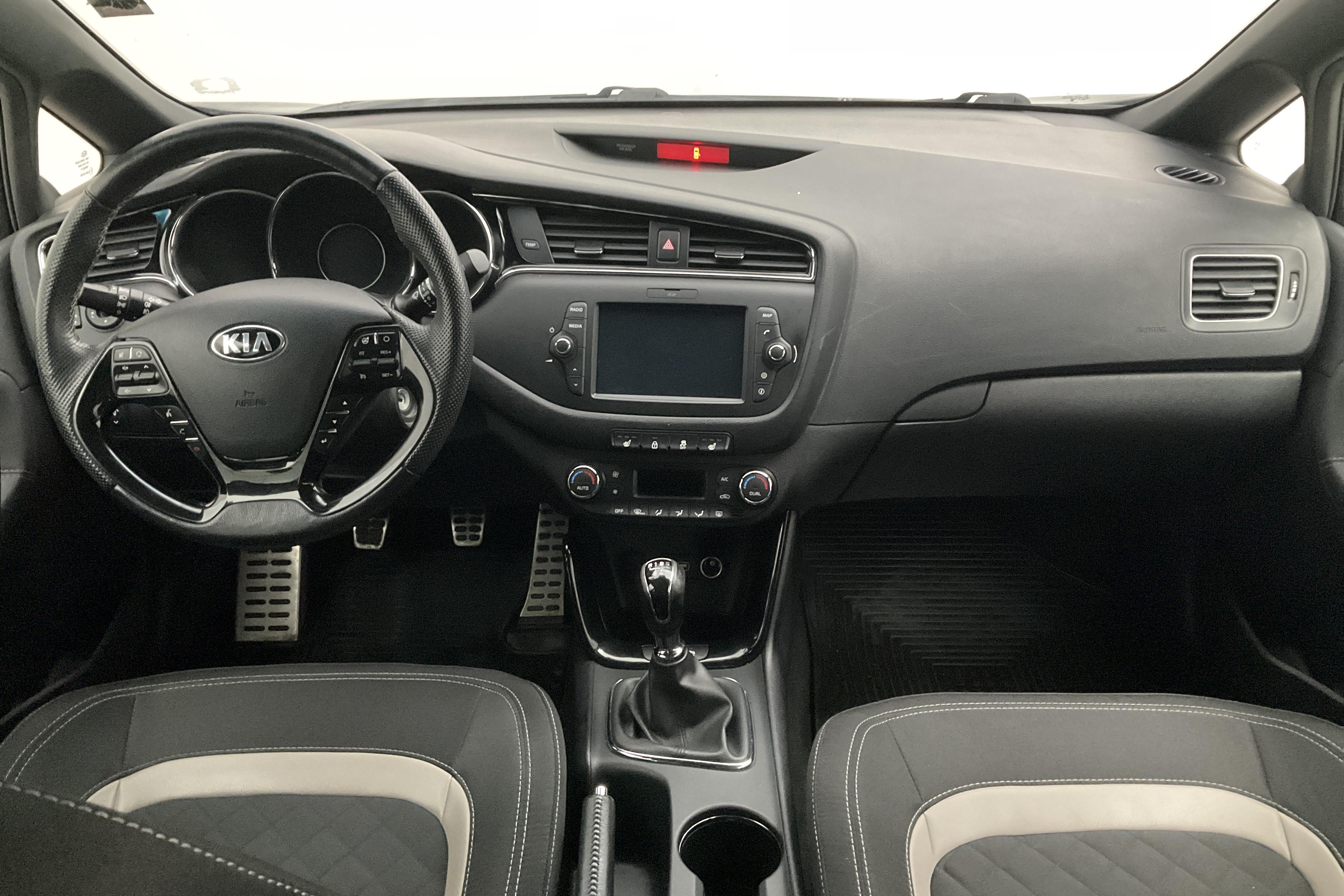 KIA Cee'd 1.6 SW (135hk) - 166 890 km - Manual - black - 2018