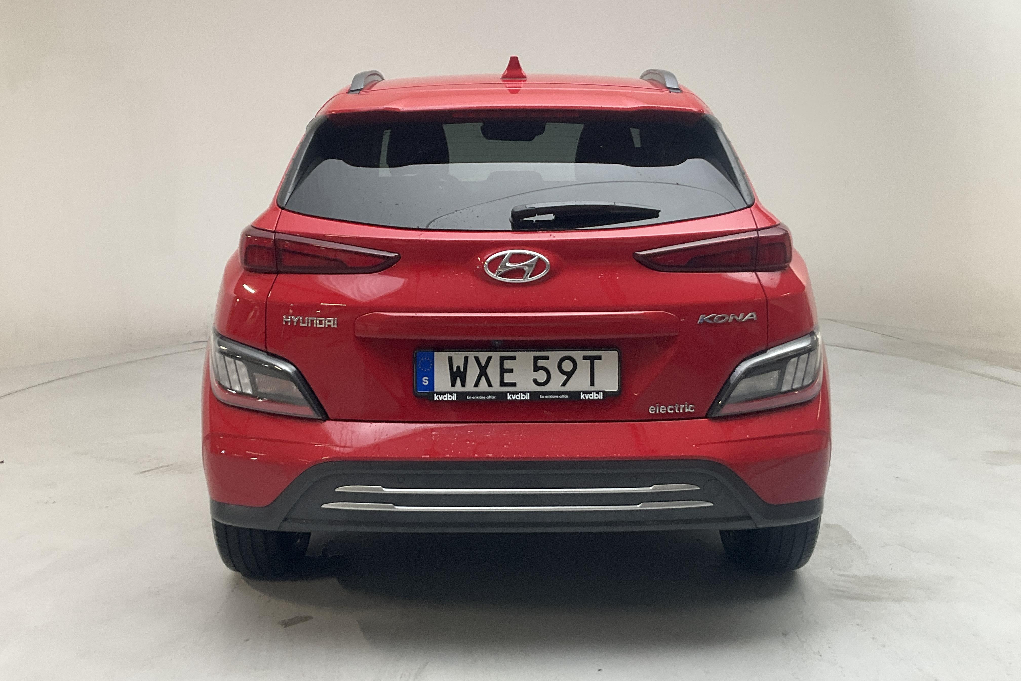 Hyundai Kona Electric 64kWh (204hk) - 22 130 km - Automatic - red - 2022