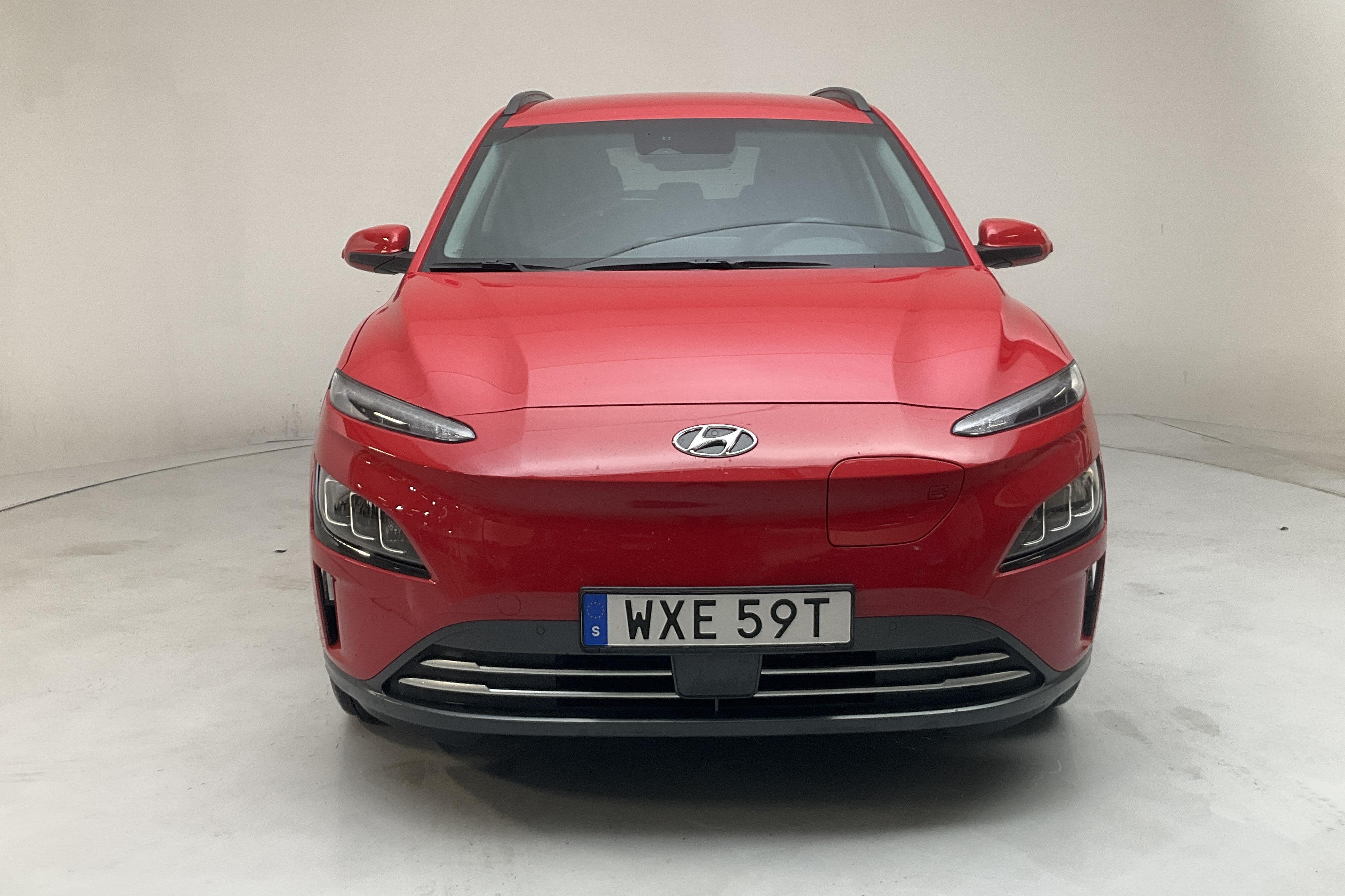 Hyundai Kona Electric 64kWh (204hk) - 22 130 km - Automatic - red - 2022