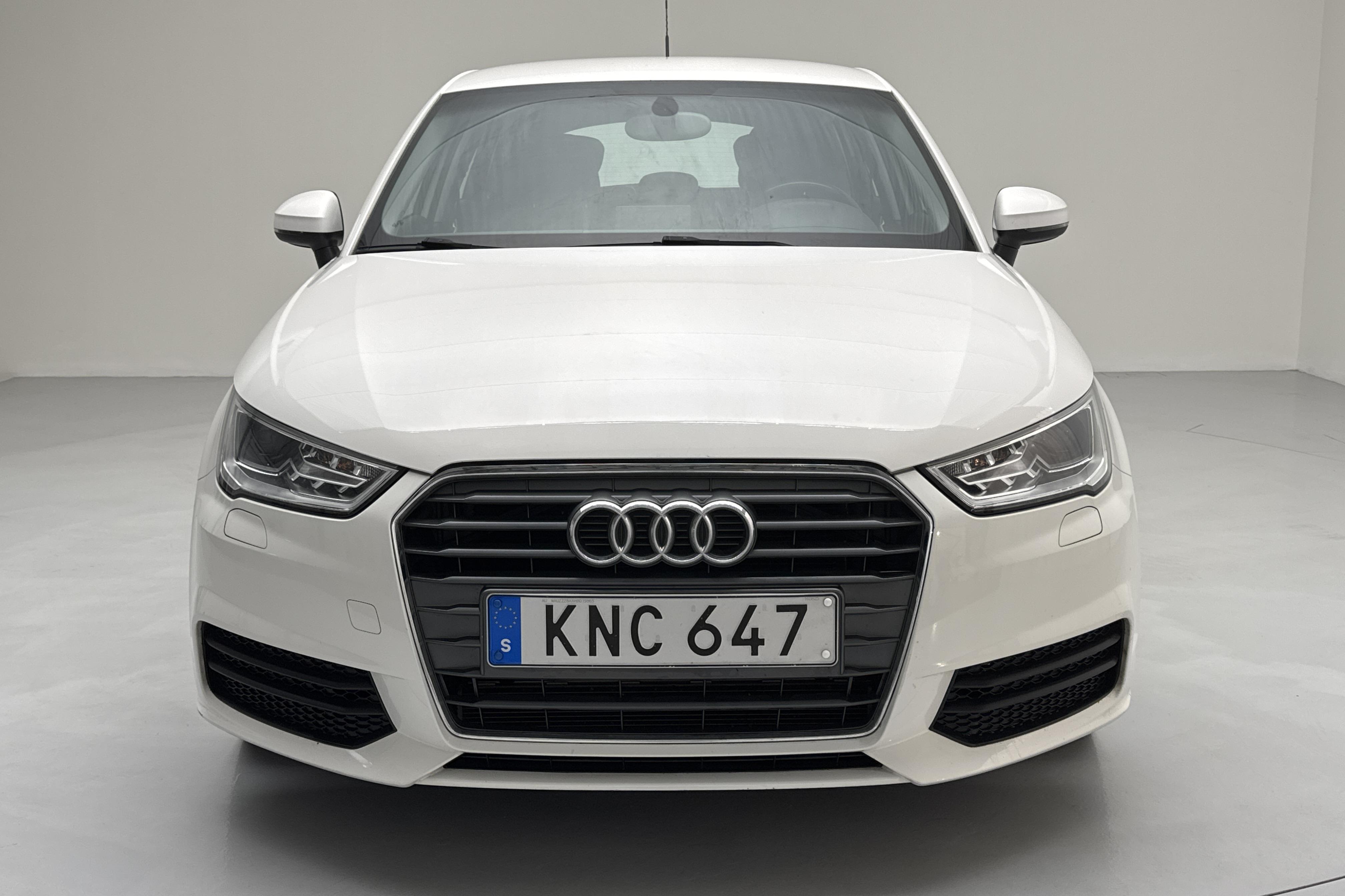 Audi A1 1.4 TFSI Sportback (125hk) - 127 400 km - Automatic - white - 2017