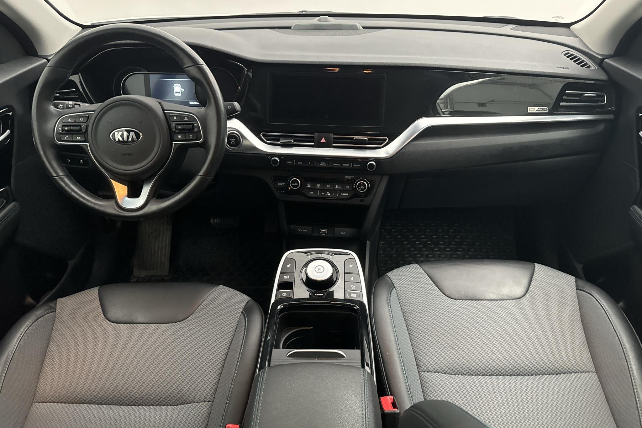 KIA e-Niro 64 kWh (204hk) - 30 570 km - Automatic - white - 2021