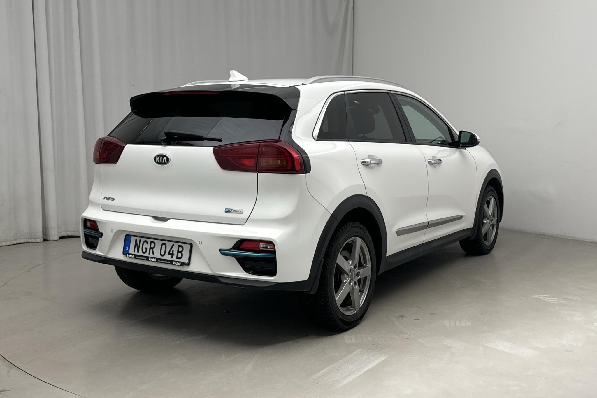 KIA e-Niro 64 kWh (204hk) - 30 570 km - Automatic - white - 2021