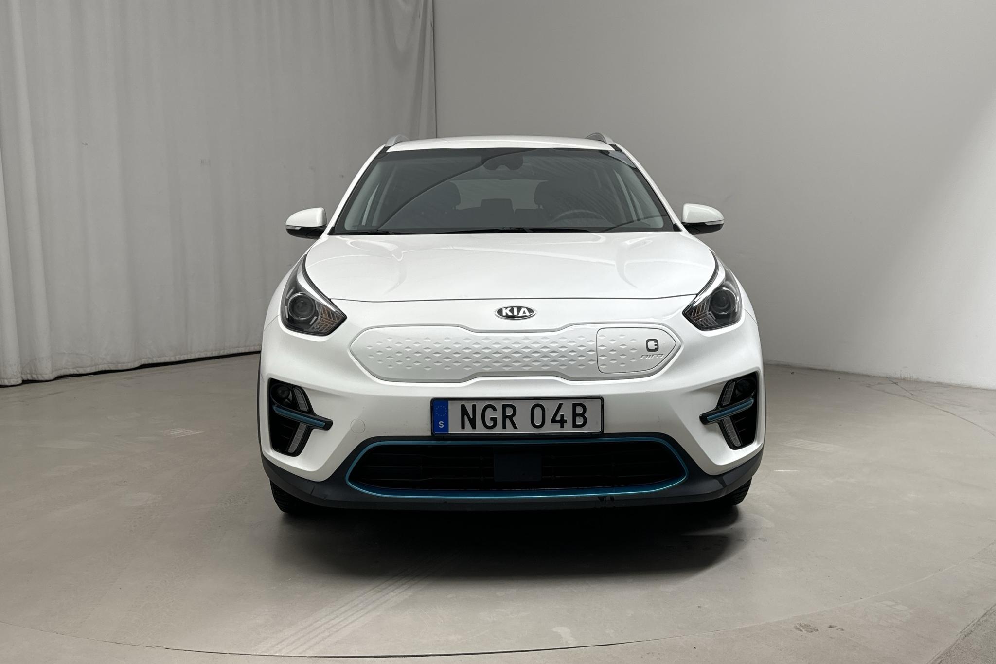 KIA e-Niro 64 kWh (204hk) - 30 570 km - Automatic - white - 2021