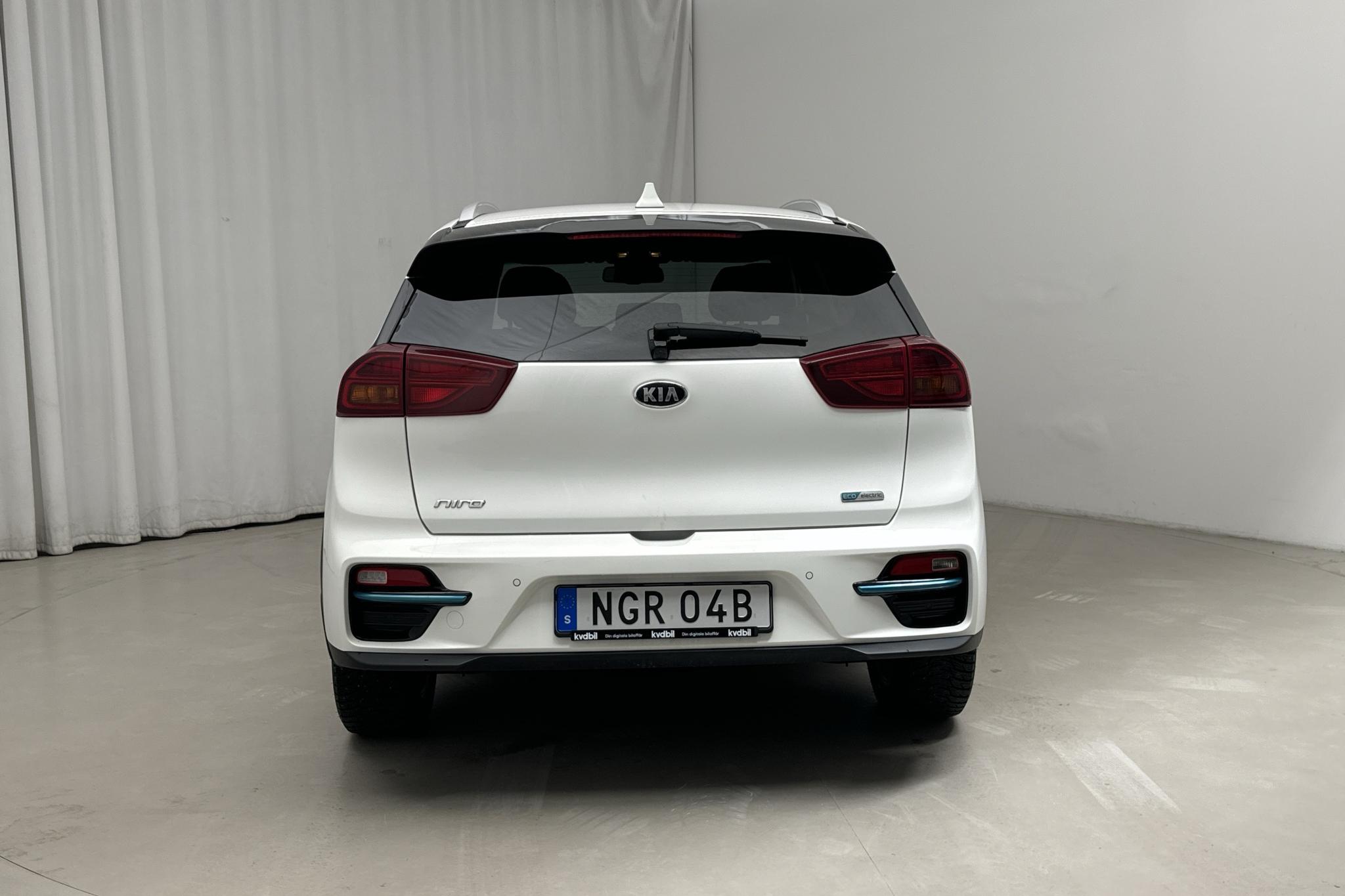 KIA e-Niro 64 kWh (204hk) - 30 570 km - Automatic - white - 2021